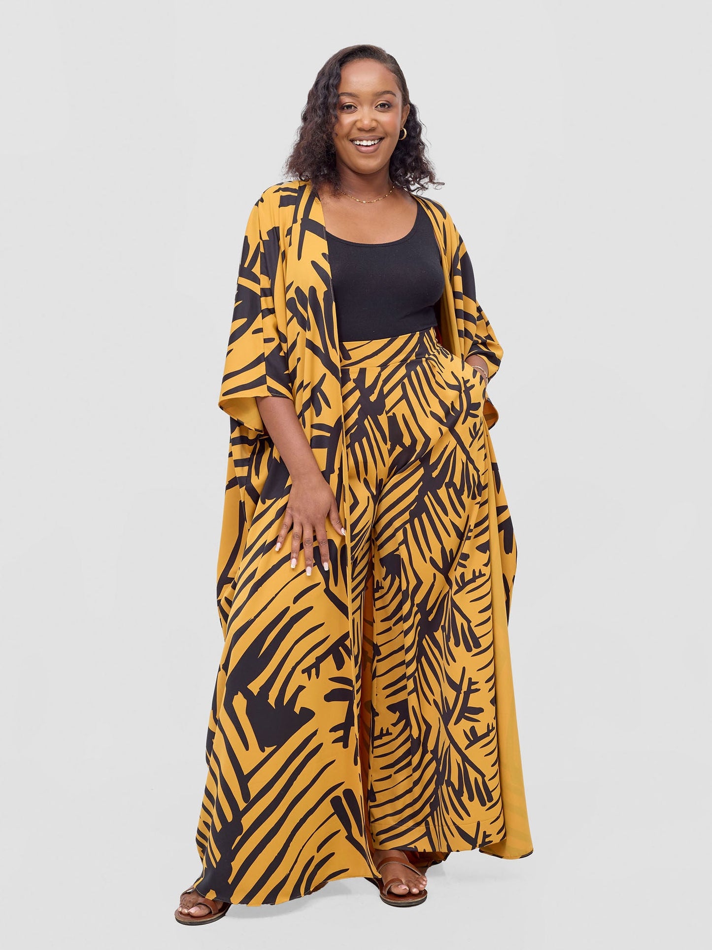 Vivo Ayla Crepe Pants - Mustard / Black Lala Print