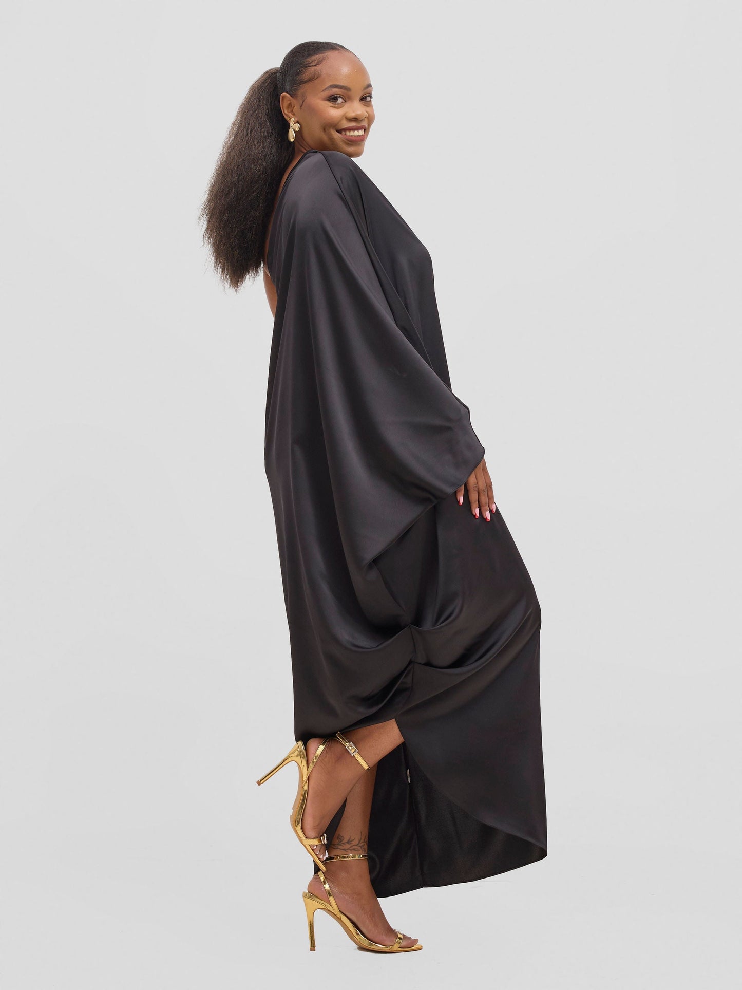 Vivo Yene One Soulder Kaftan - Black