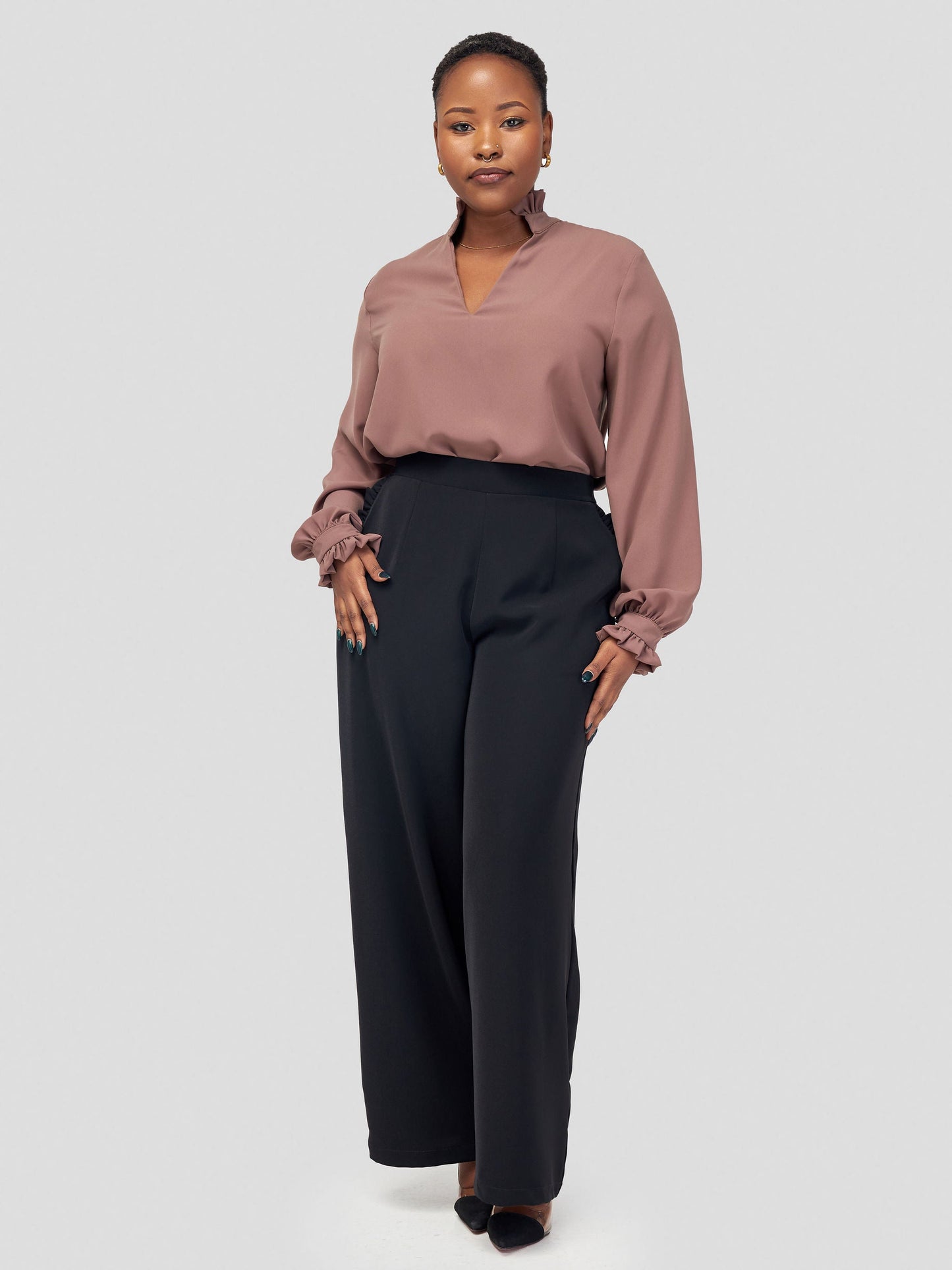 Vivo Sani Ruffle Pocket Straight Leg Pants - Black