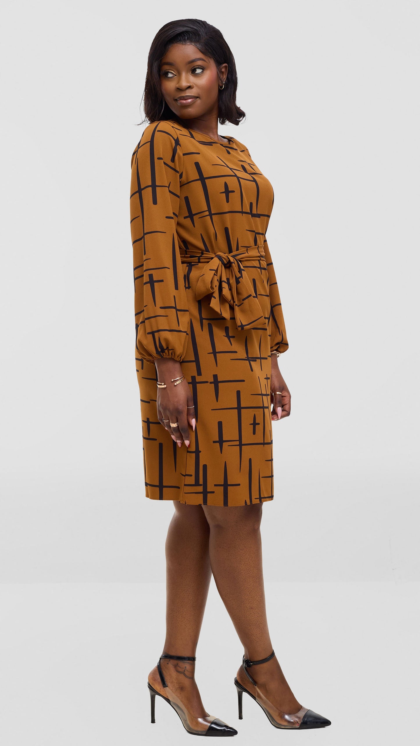 Vivo Laika Bishop Sleeve Shift Dress In Crepe  - Dark Mustard / Black Aria Print