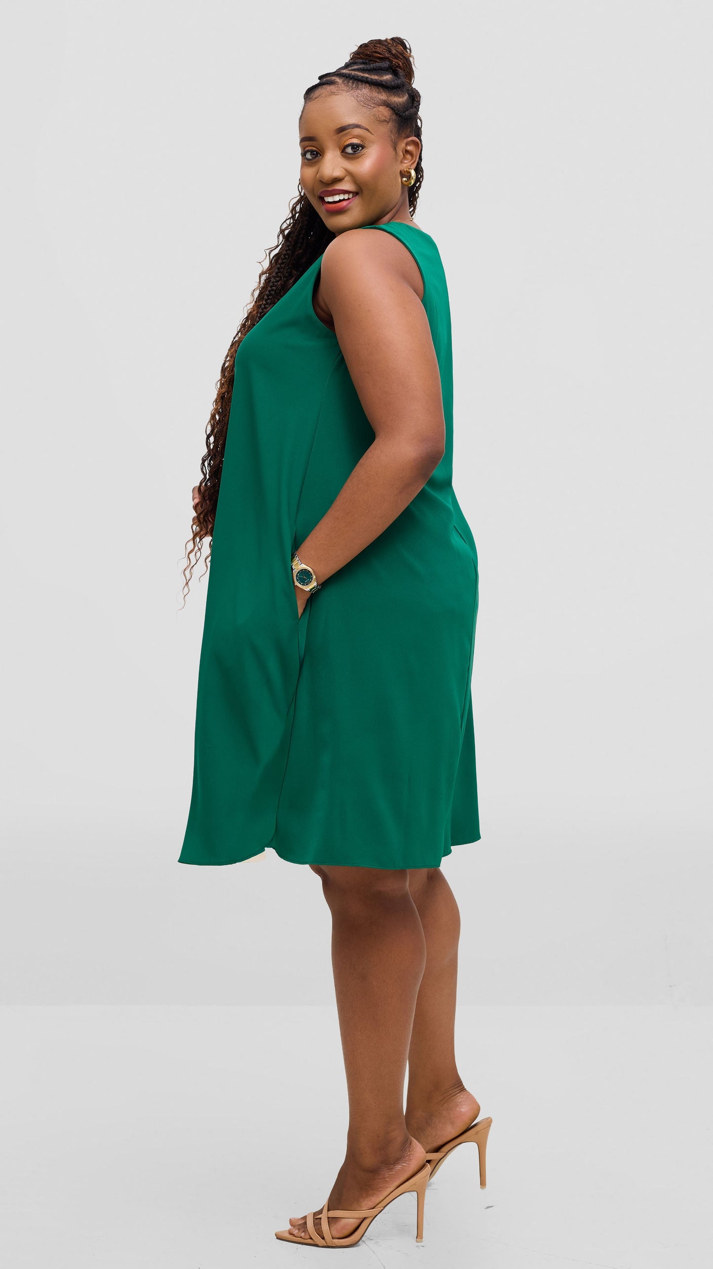 Vivo Ava Front Pleat Knee Length Dress In Crepe - Dark Green