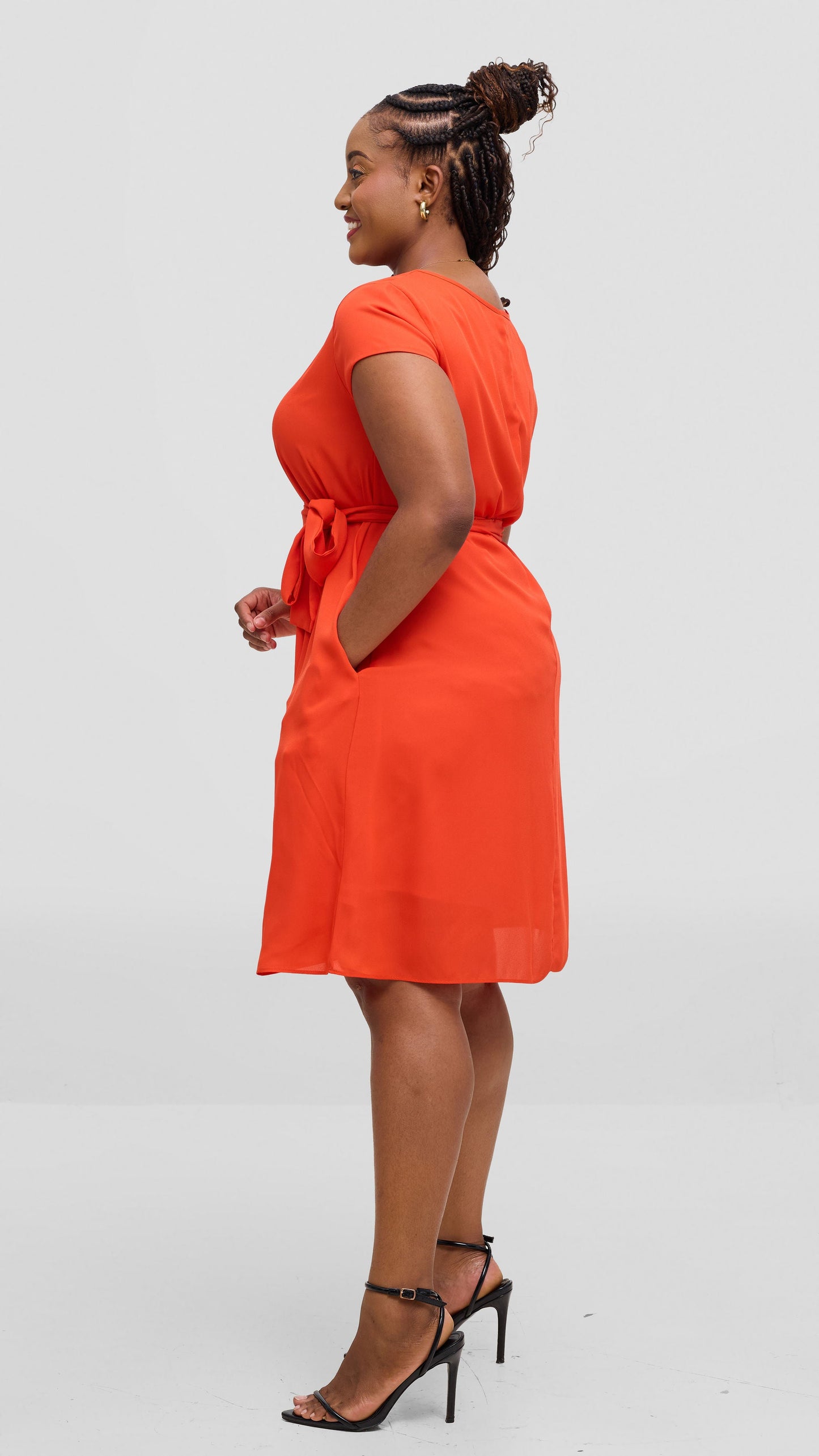 Vivo Basic Knee Length Dress In Chiffon - Orange