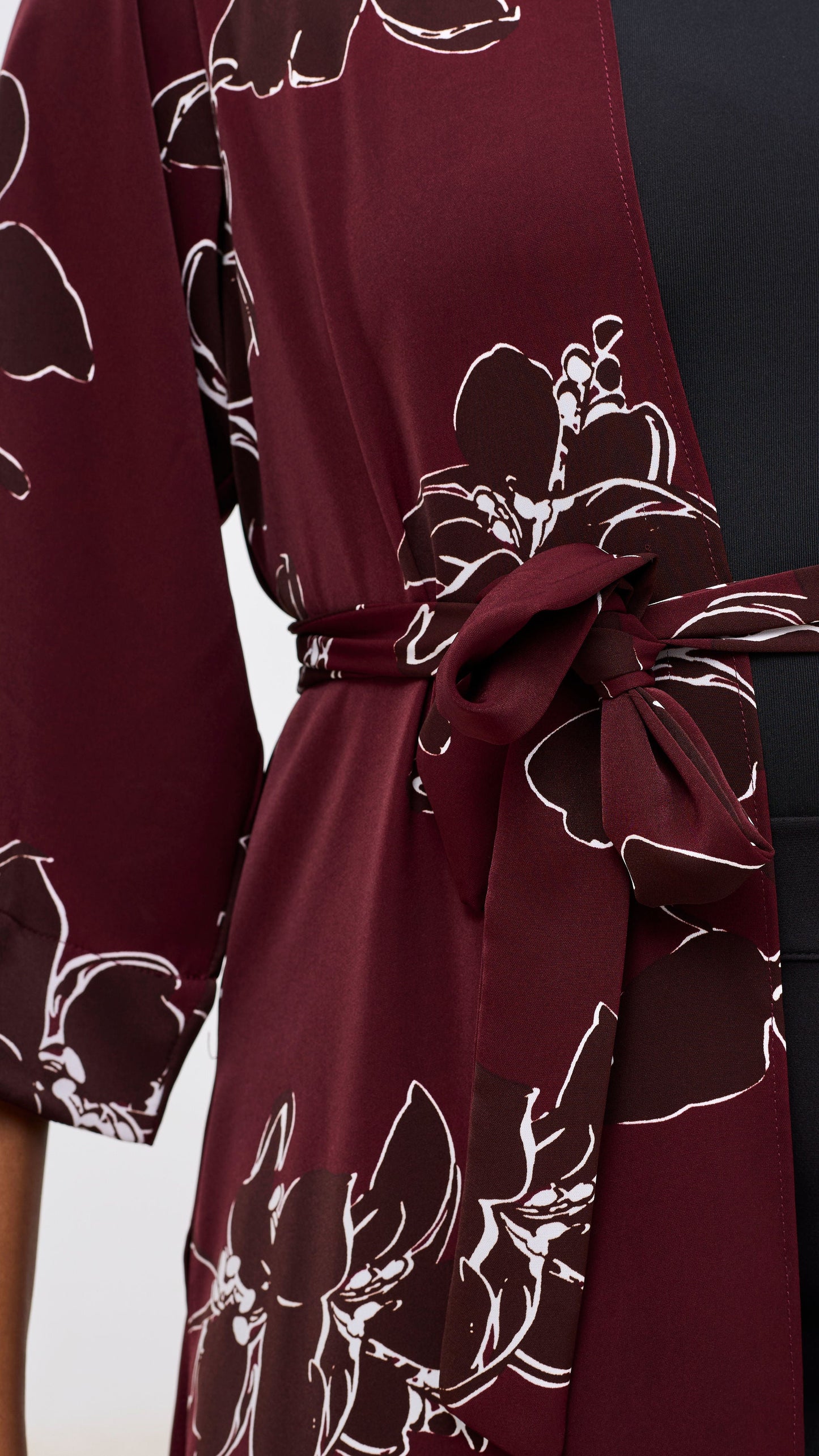 Vivo Alek High Slit Kimono - Maroon / Chocolate Print