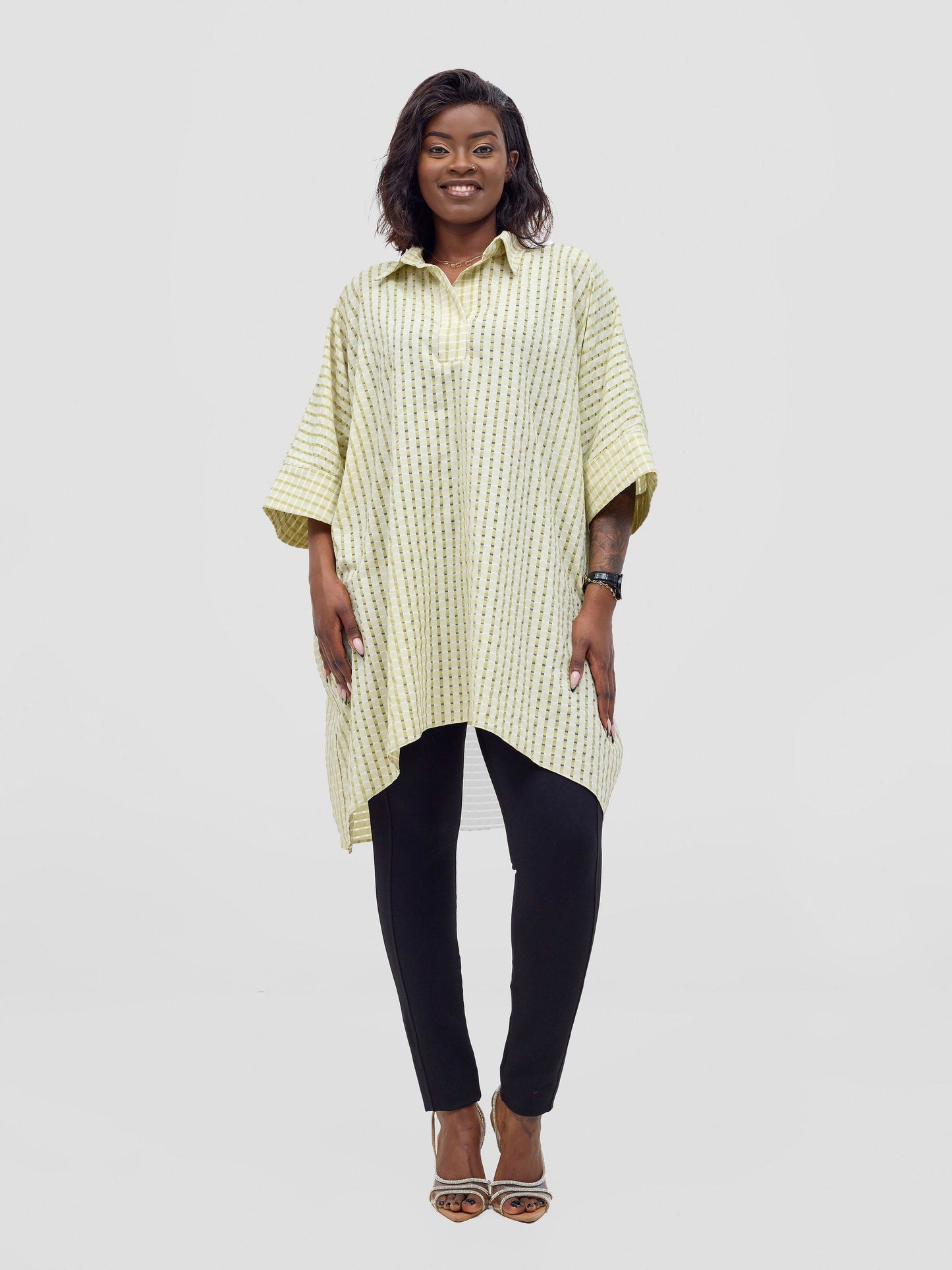 Vivo Mistari 3/4 Sleeve  V - Neck Collared Tunic Top -  Light Olive Checkered