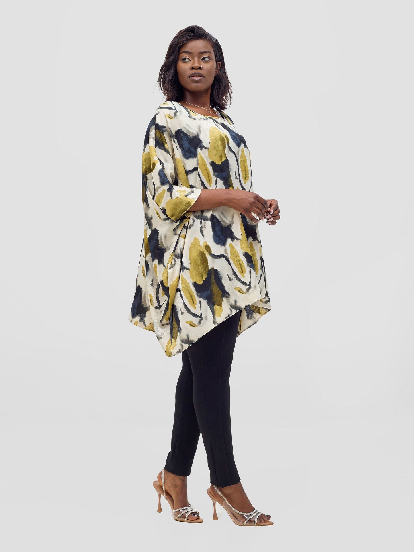 Vivo Ayana Wide Top - Yellow / Black Hua Print