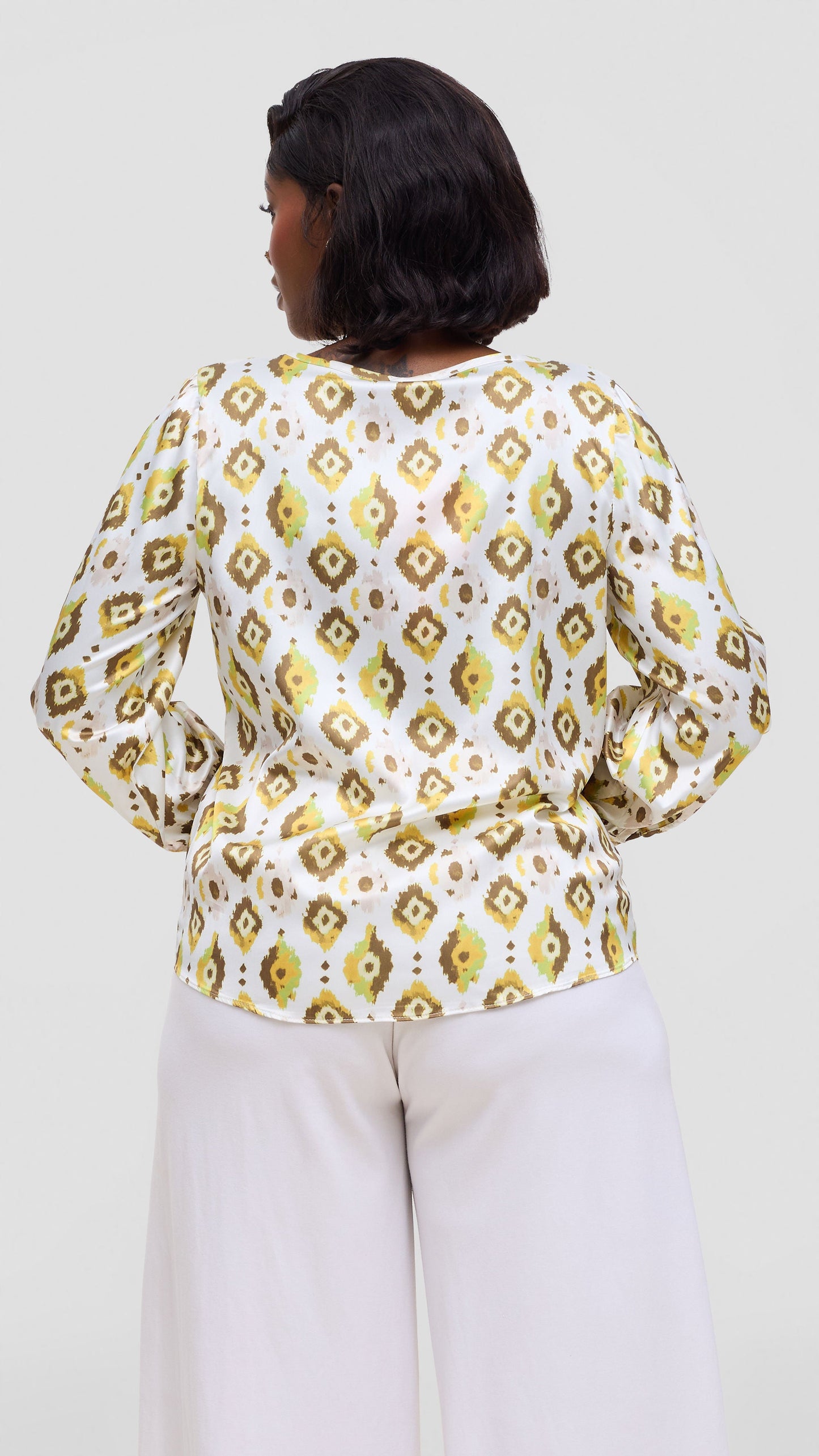 Vivo Tatili Bishop Long Sleeve Top In Satin - Olive  Multicolor