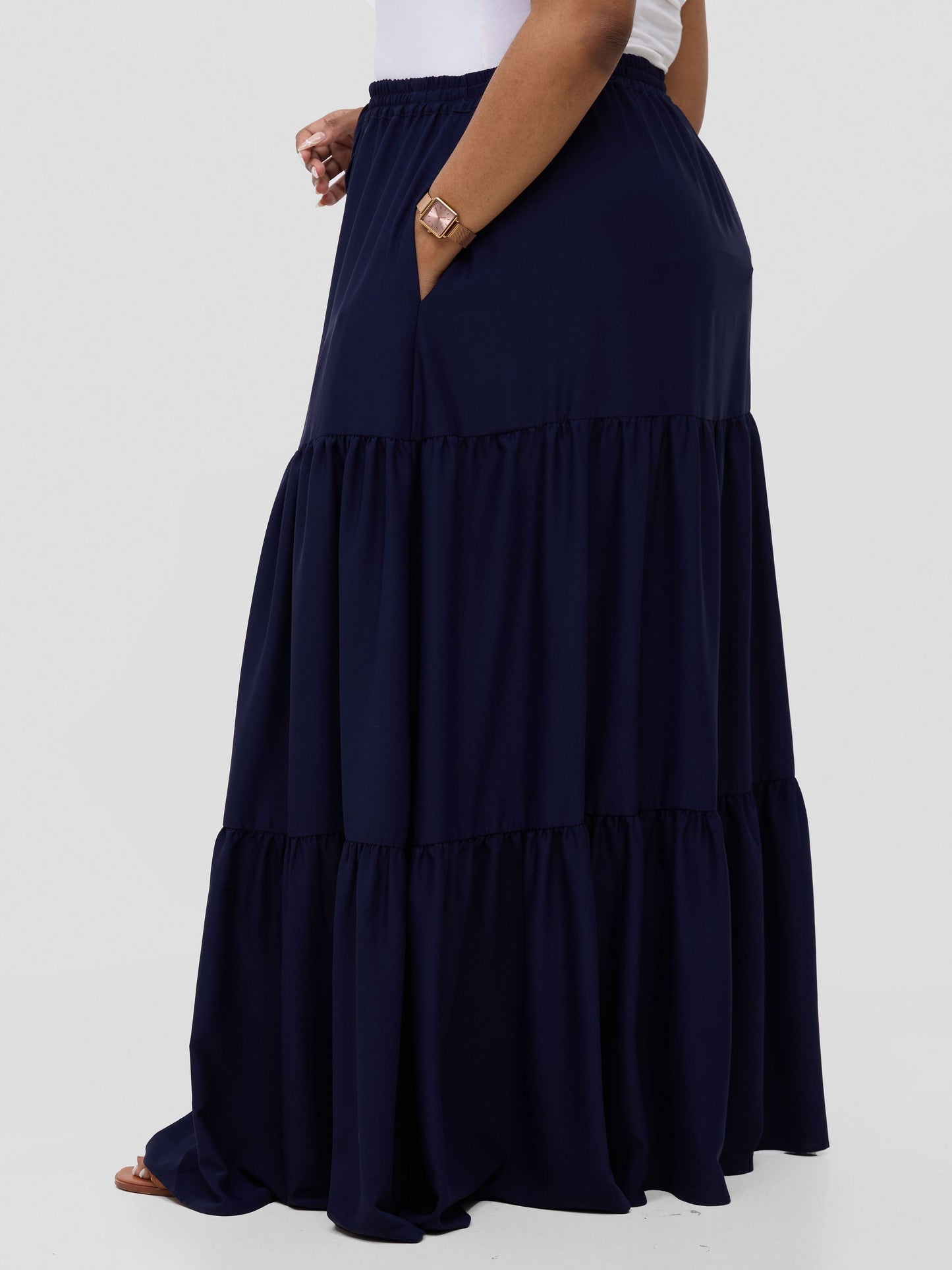 Vivo Serwa Tiered Maxi Skirt - Navy