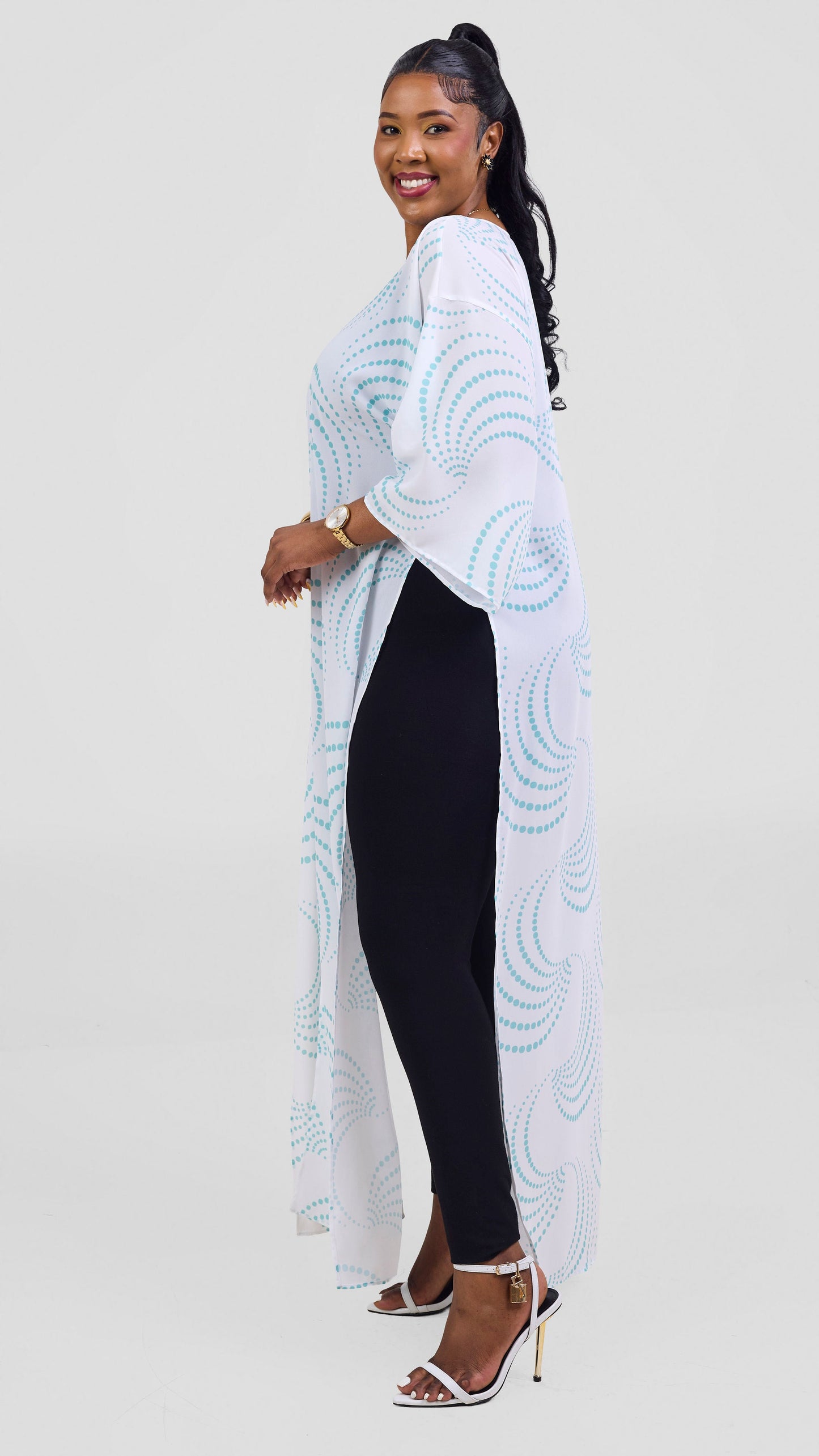 Vivo Nandi High Slit Kimono - White / Light Blue Sinka Print