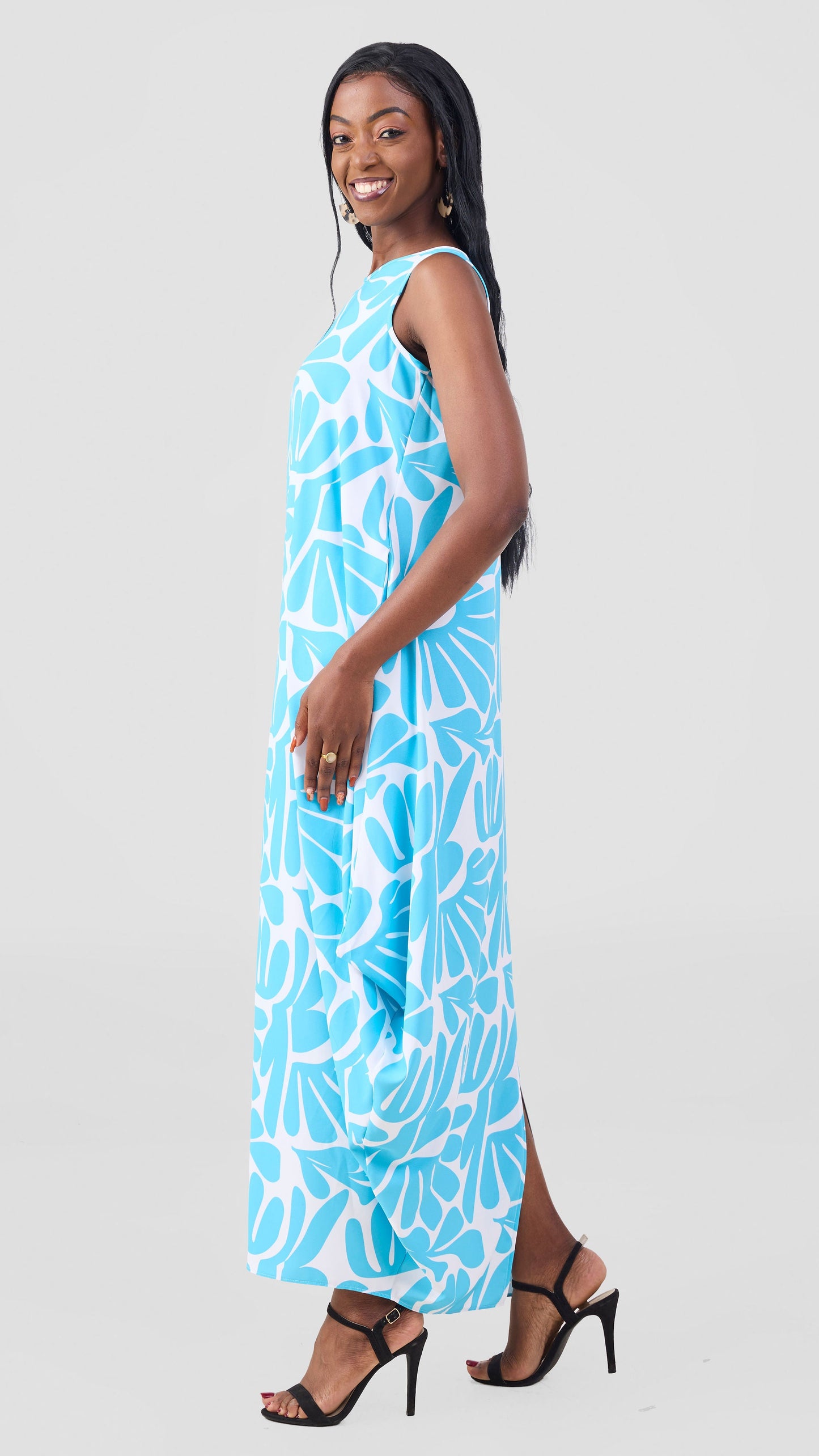 Vivo Seli Maxi Dress - Off White / Light Blue Amari Print
