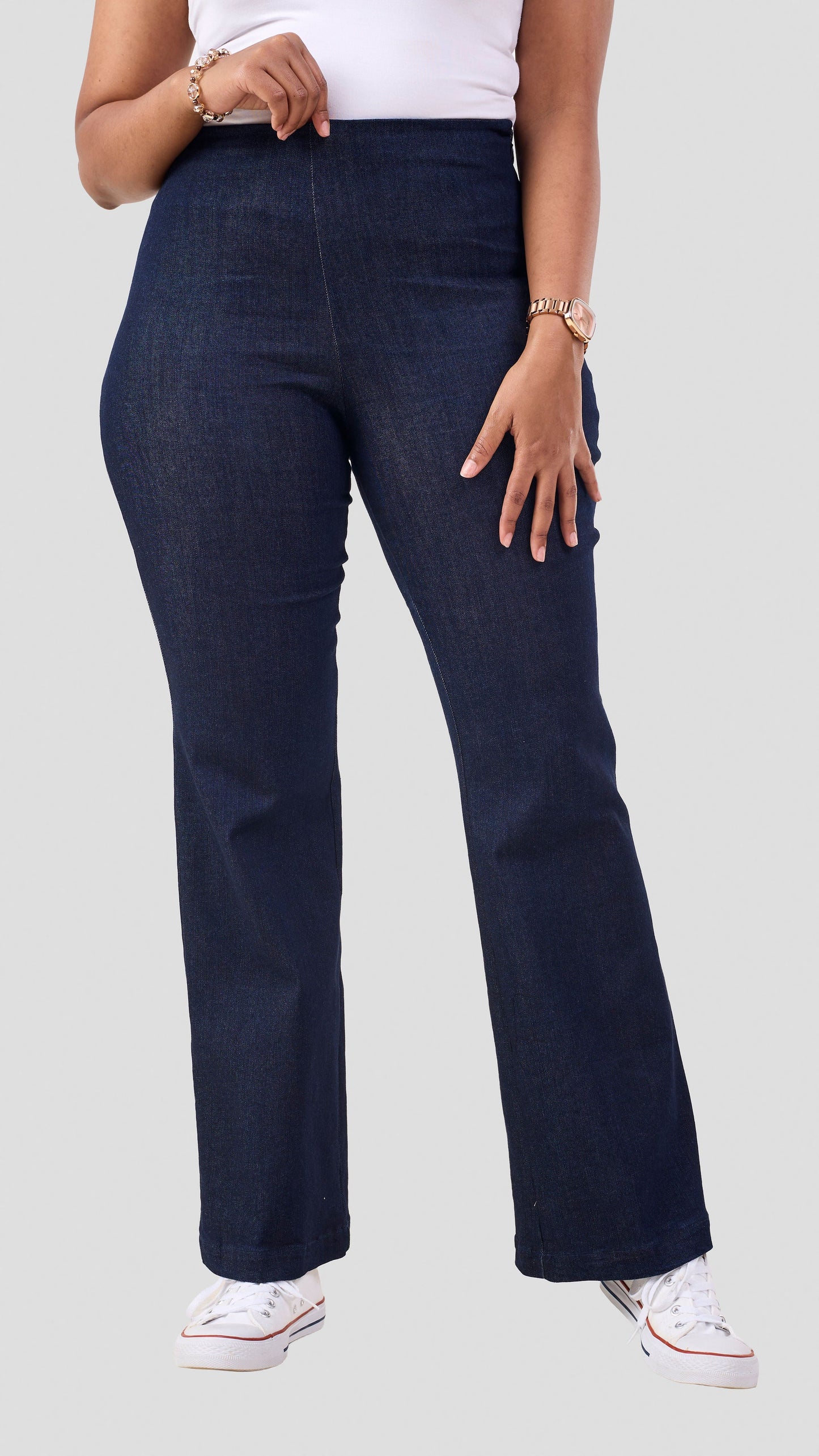 Vivo Lulu Flared Pants In Denim  - Navy