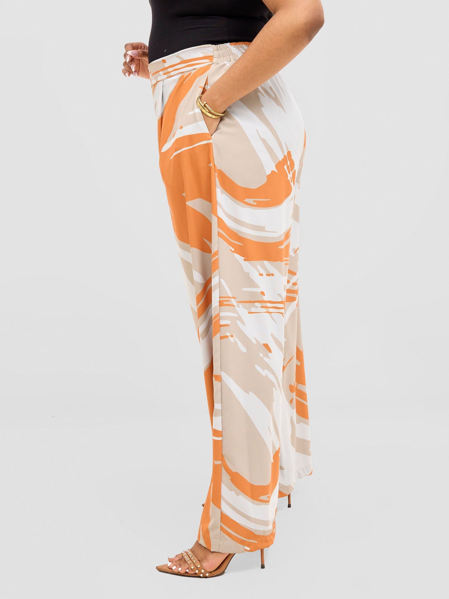 Vivo Ayla Crepe Pants - Grey / Orange Hali Print
