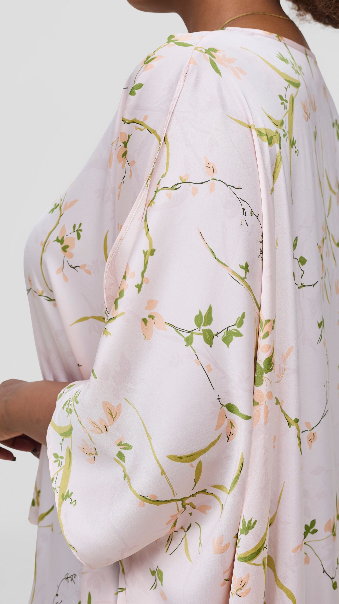 Vivo Hanabi Satin High Low Top - Light Pink / Olive Print