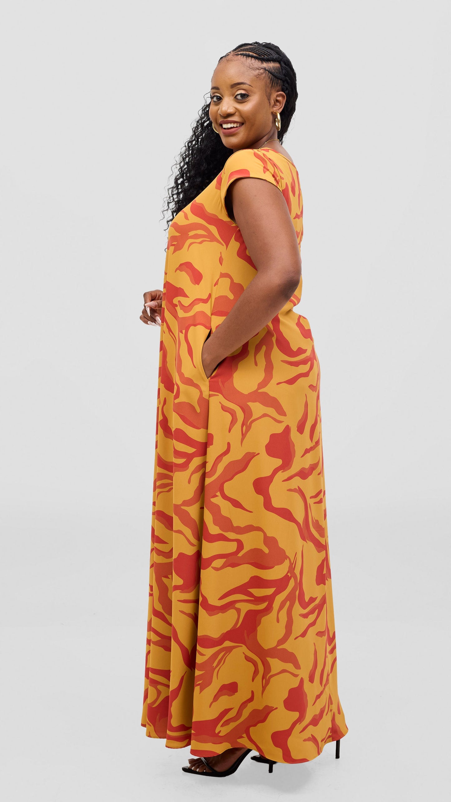 Vivo Basic Round Neck Maxi Dress - Mustard / Orange Ika Print