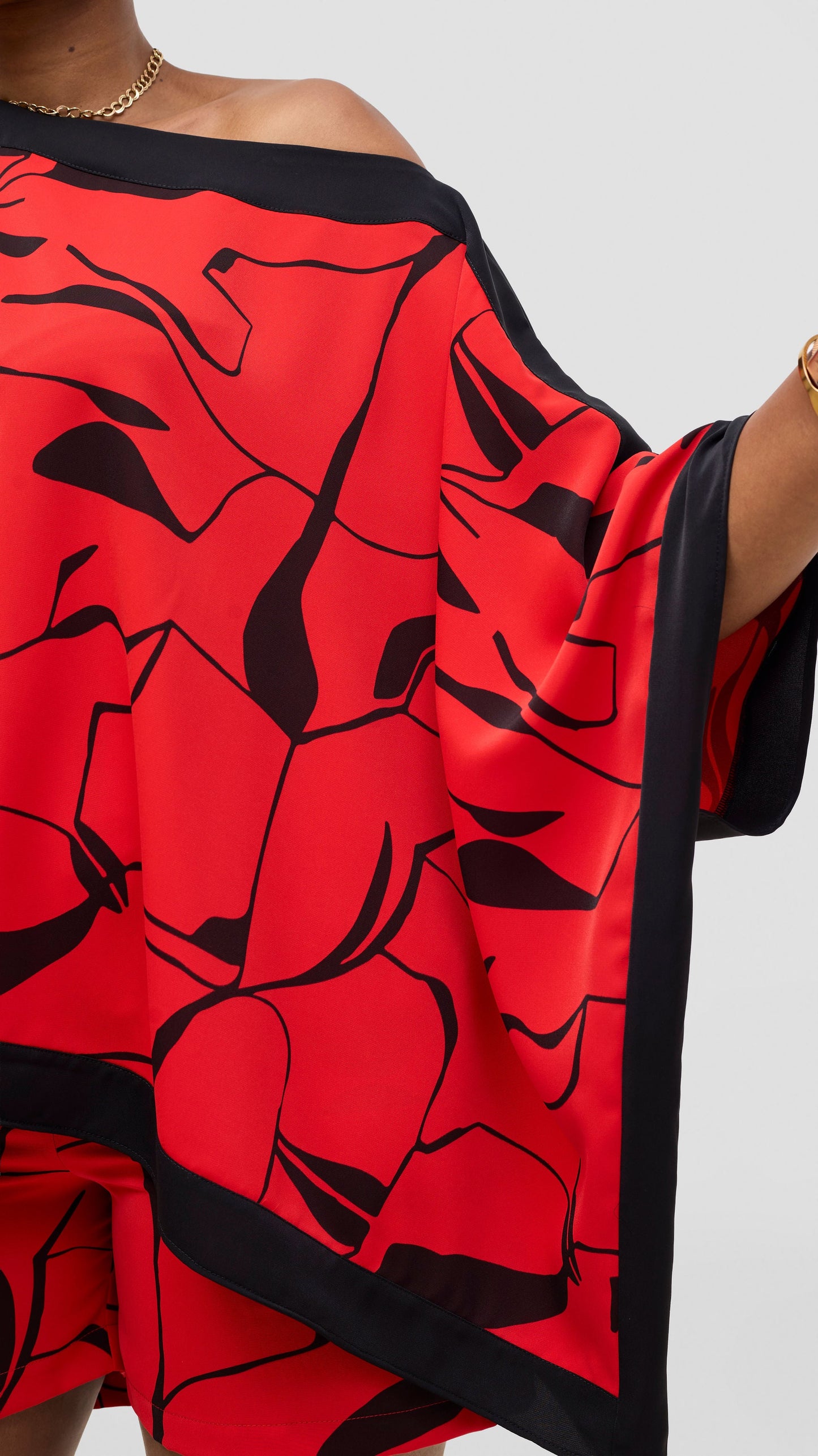 Vivo Liora Kaftan Top - Red / Black Ziza Print