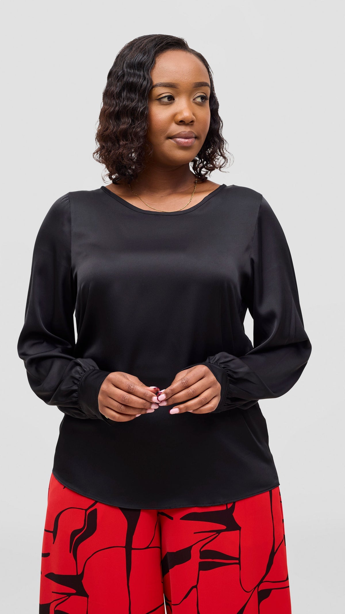 Vivo Tatili Bishop Long Sleeve Top in Satin - Black
