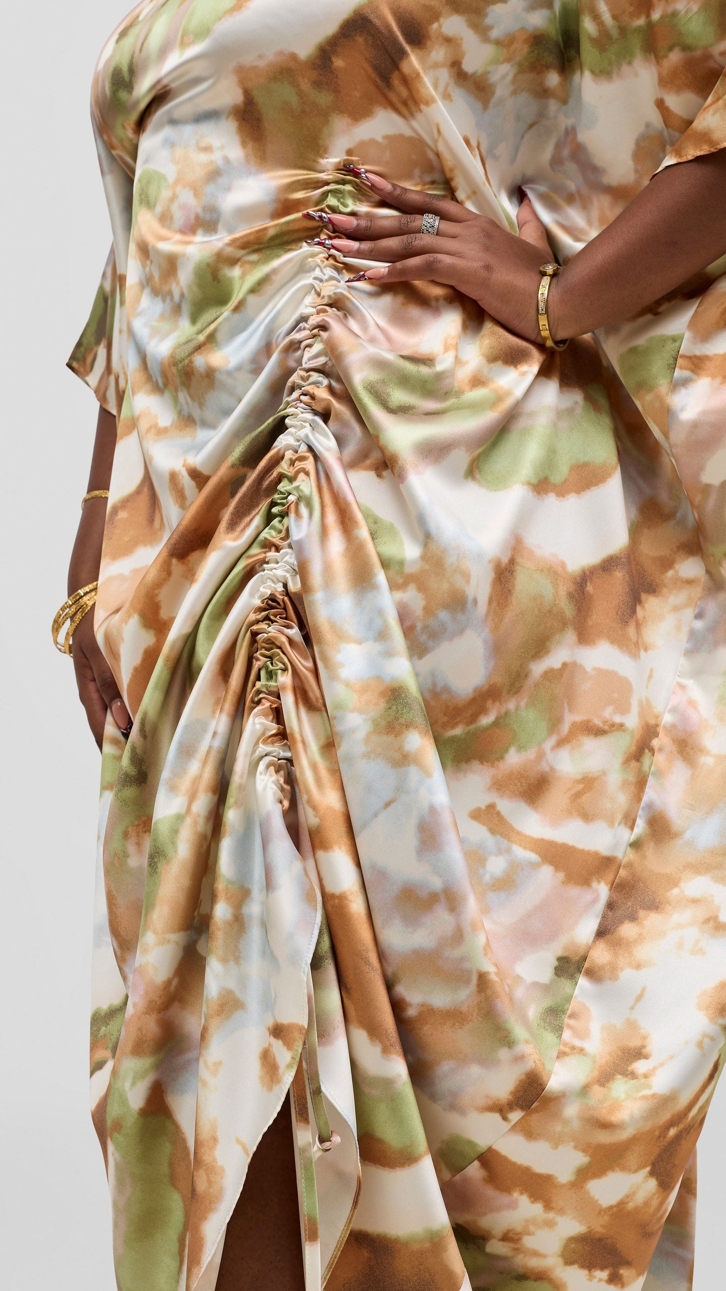 Vivo Liora Side Drawstring Kaftan Dress - Cream / Brown Print