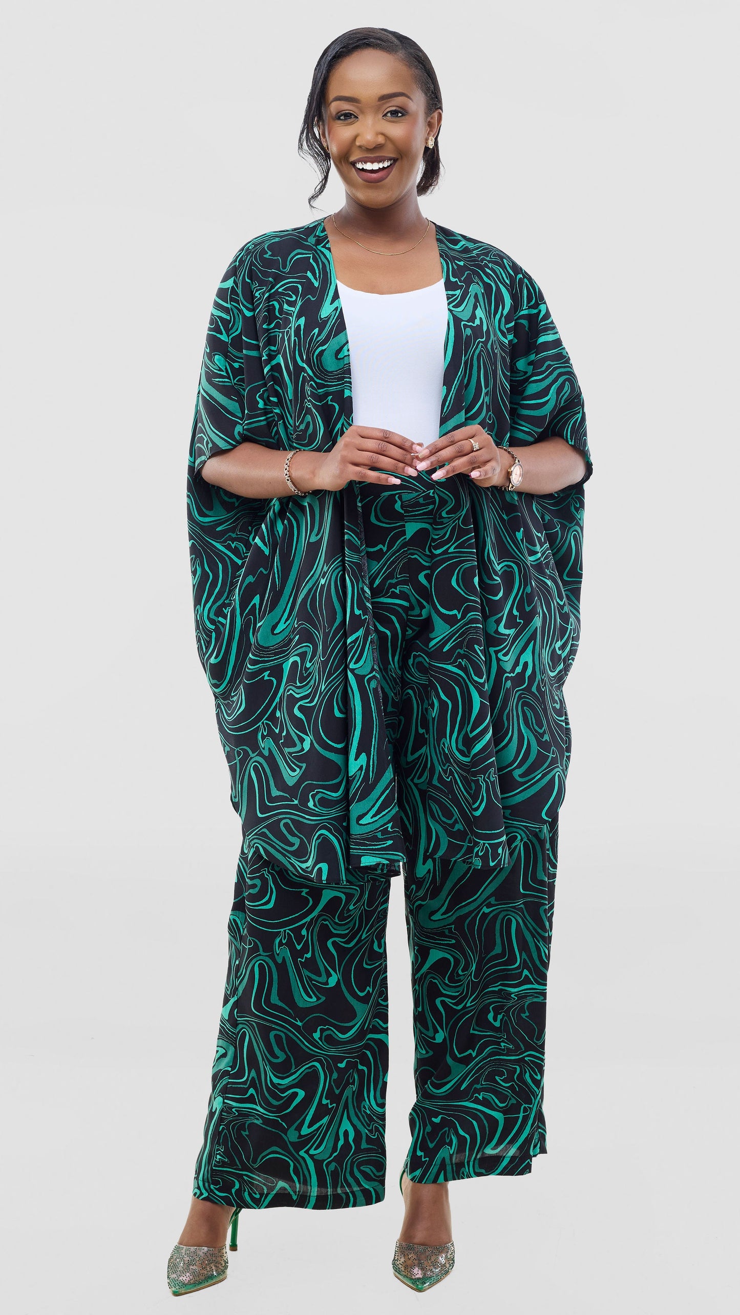 Vivo Samira Wide Kimono - Black / Green Print