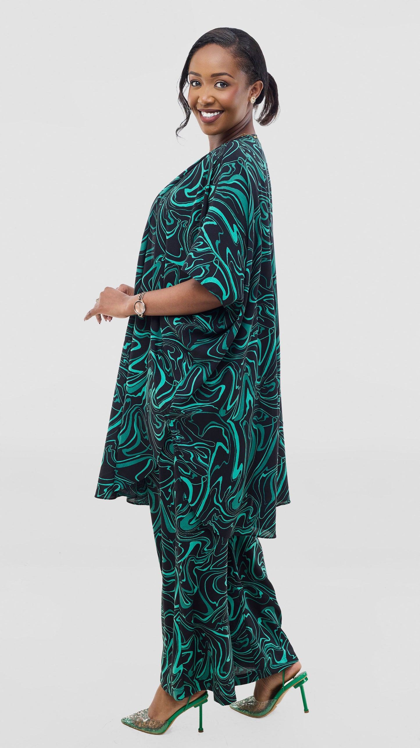 Vivo Samira Wide Kimono - Black / Green Print