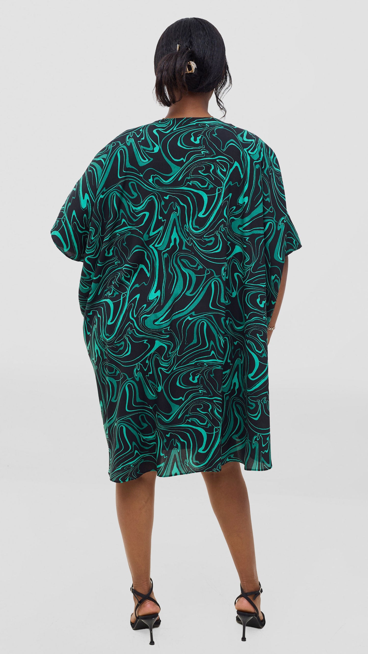 Vivo Samira Wide Kimono - Black / Green Print
