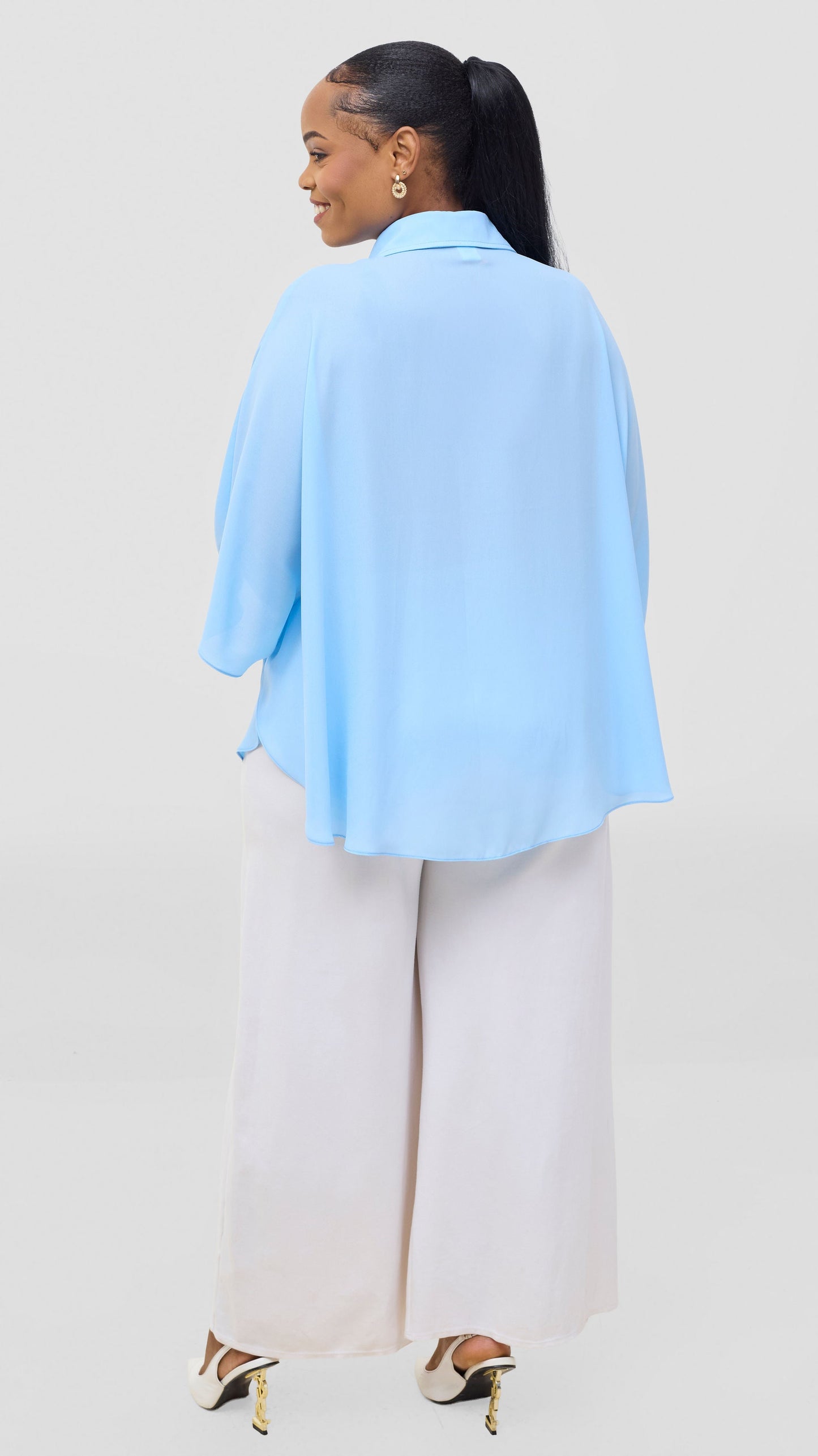 Vivo Iyana Cape Top - Light Blue