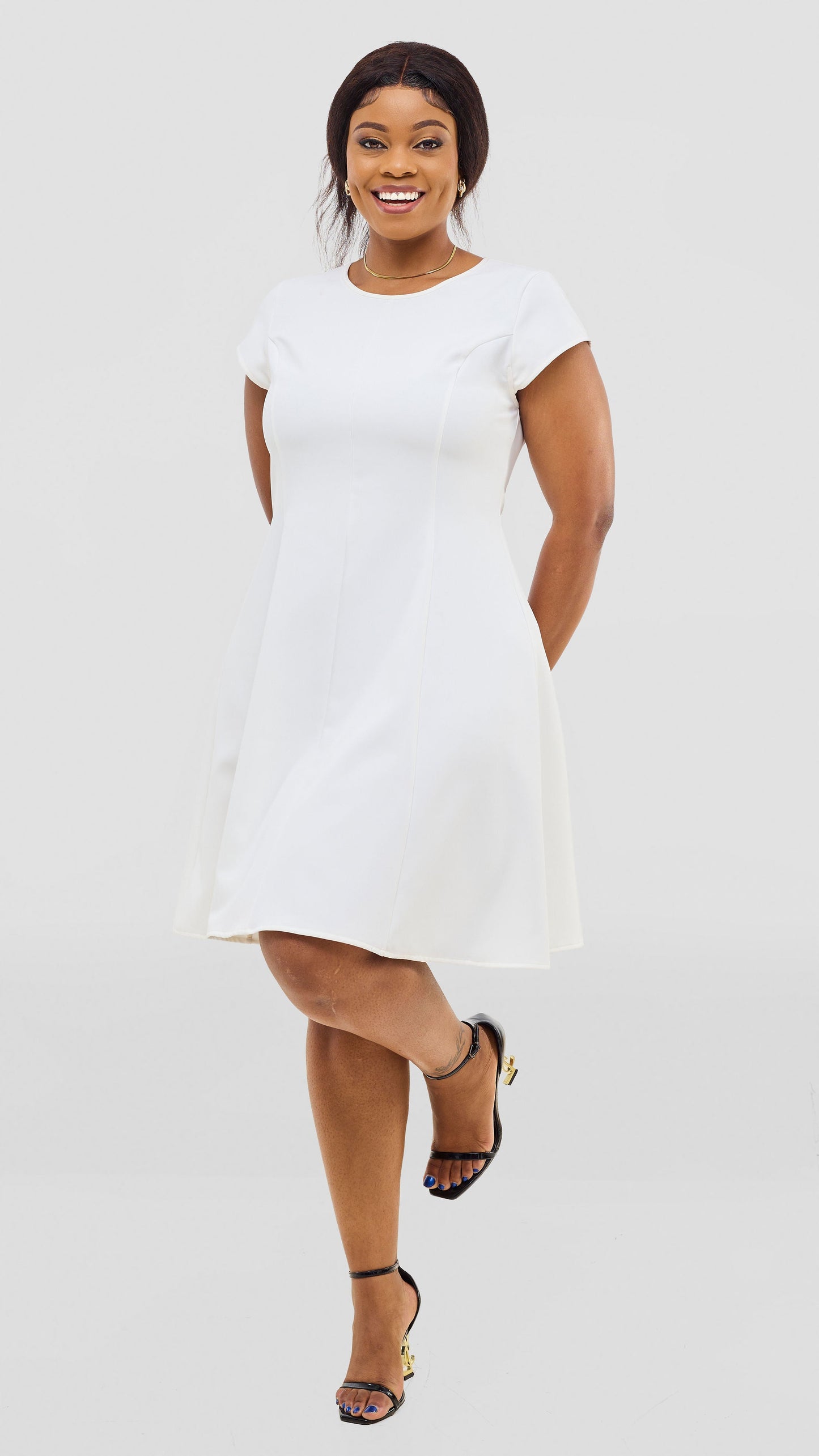 Vivo Zelda Panelled Dress In Crepe - Off White
