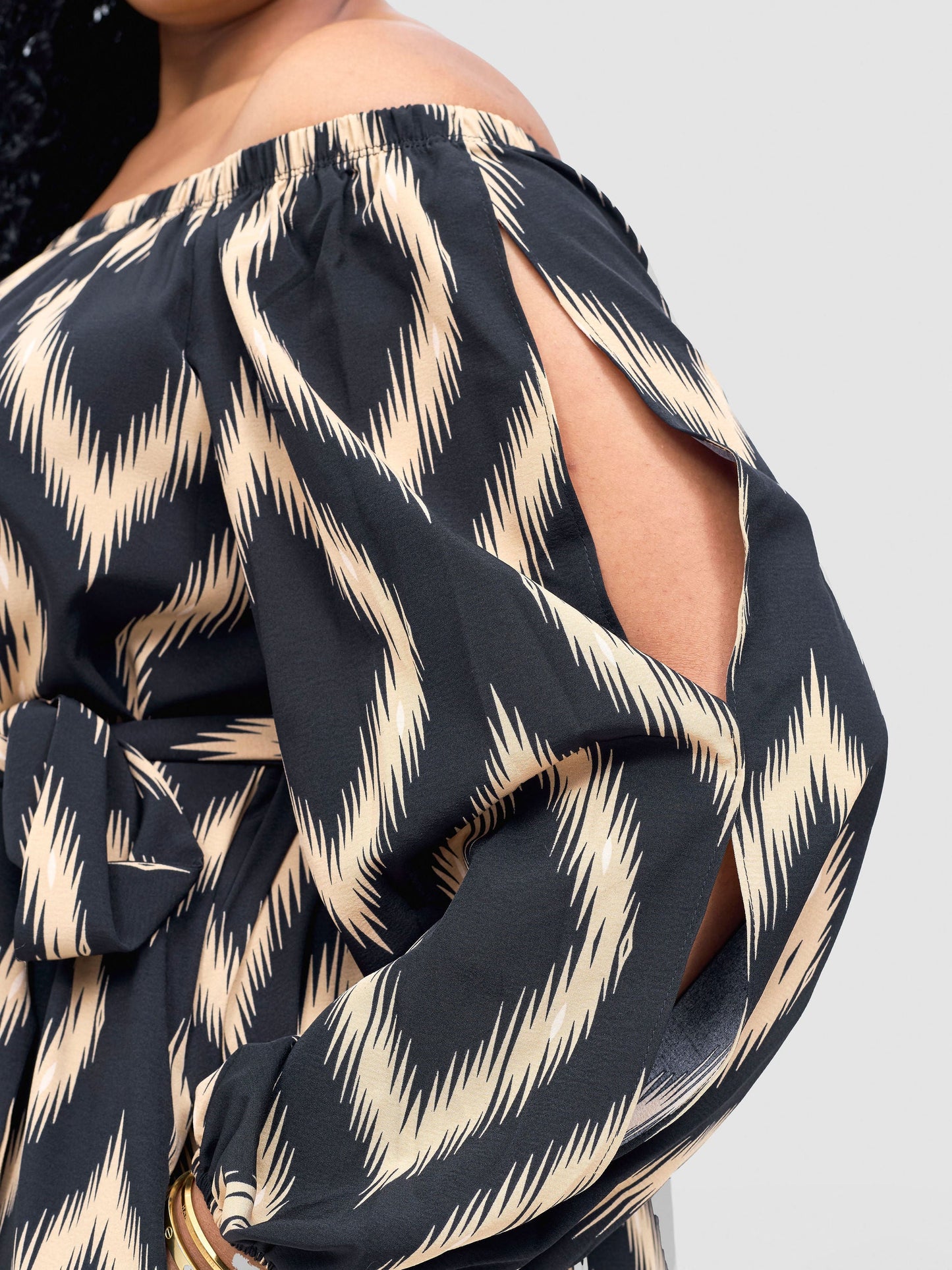 Vivo Yumi Off Shoulder Jumpsuit - Cream / Black Rumi Print
