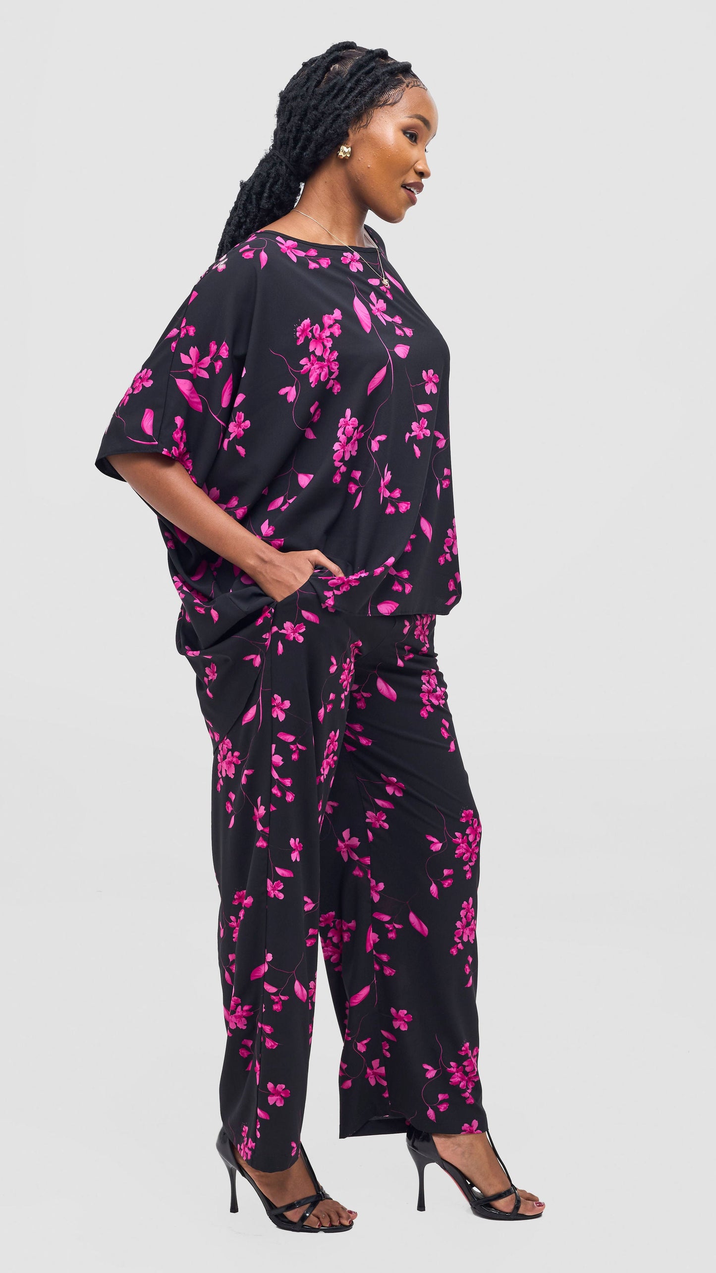 Vivo Maisha Wide High Low Top - Pink / Black Print