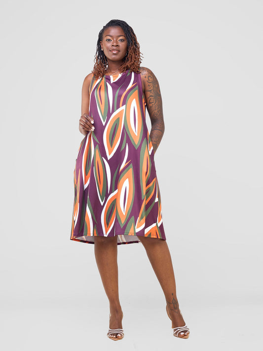 Vivo Amara Back Pleat Dress - Burgundy / Hunters Bemba Print