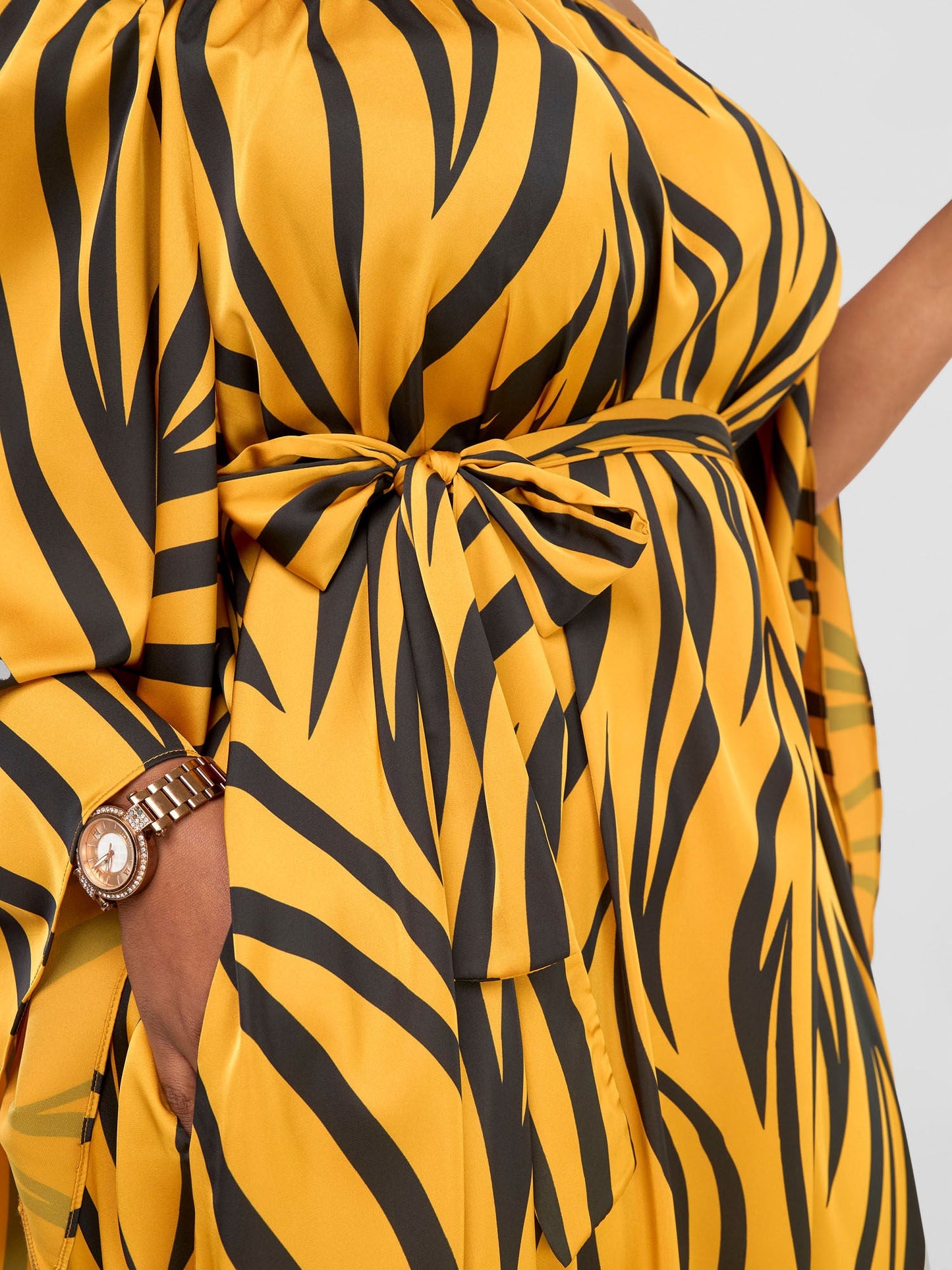 Vivo Chidii Off Shoulder Maxi Dress - Mustard / Black Ameli Print