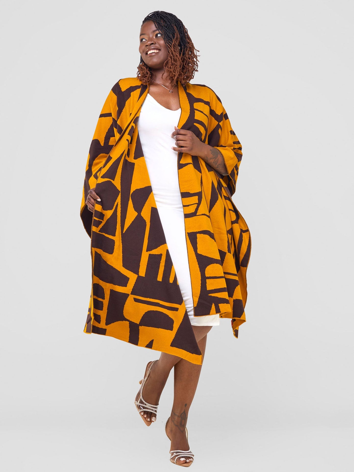 Vivo Reversible Poncho without Fringes - Mustard / Chocolate Brown Samba Print