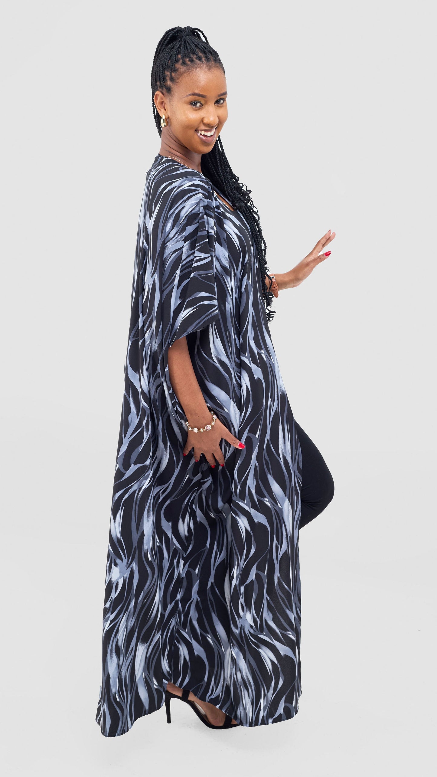 Vivo Maisha Wide Kimono - Grey / Black Print