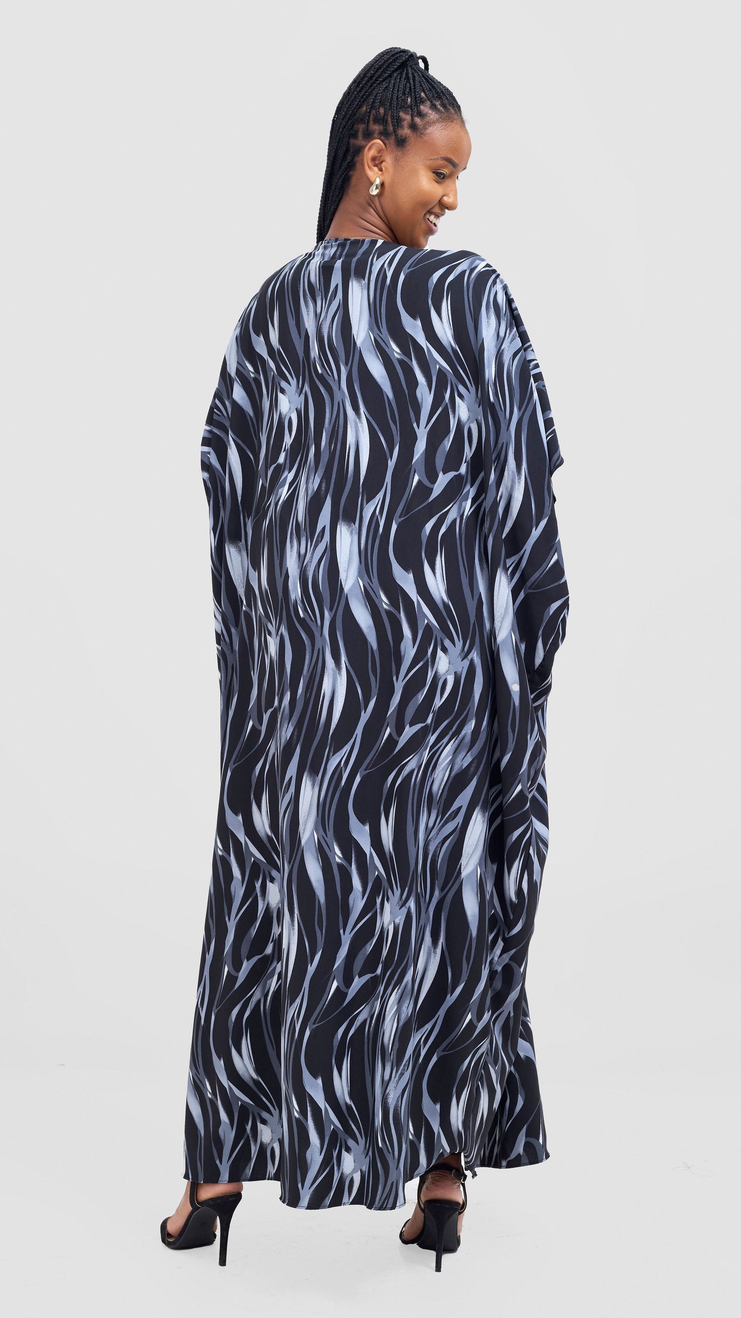 Vivo Maisha Wide Kimono - Grey / Black Print