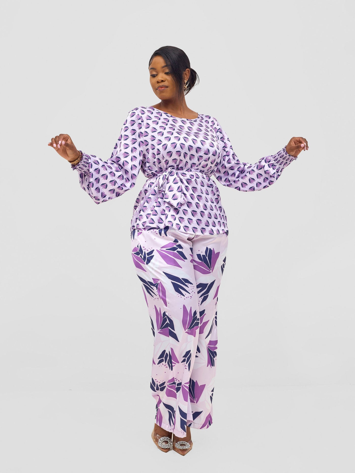 Vivo Ayah Shirred Cuff Loose Top - Lilac / Navy Ullu Print