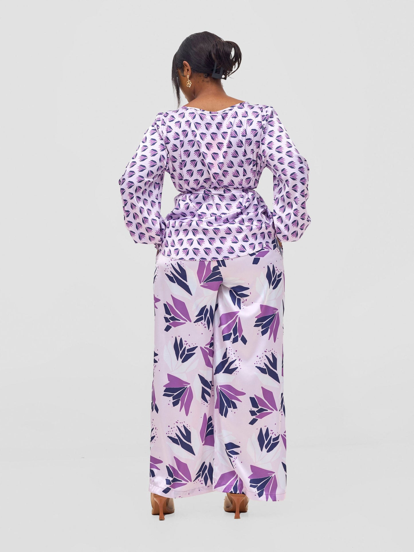 Vivo Ayah Shirred Cuff Loose Top - Lilac / Navy Ullu Print