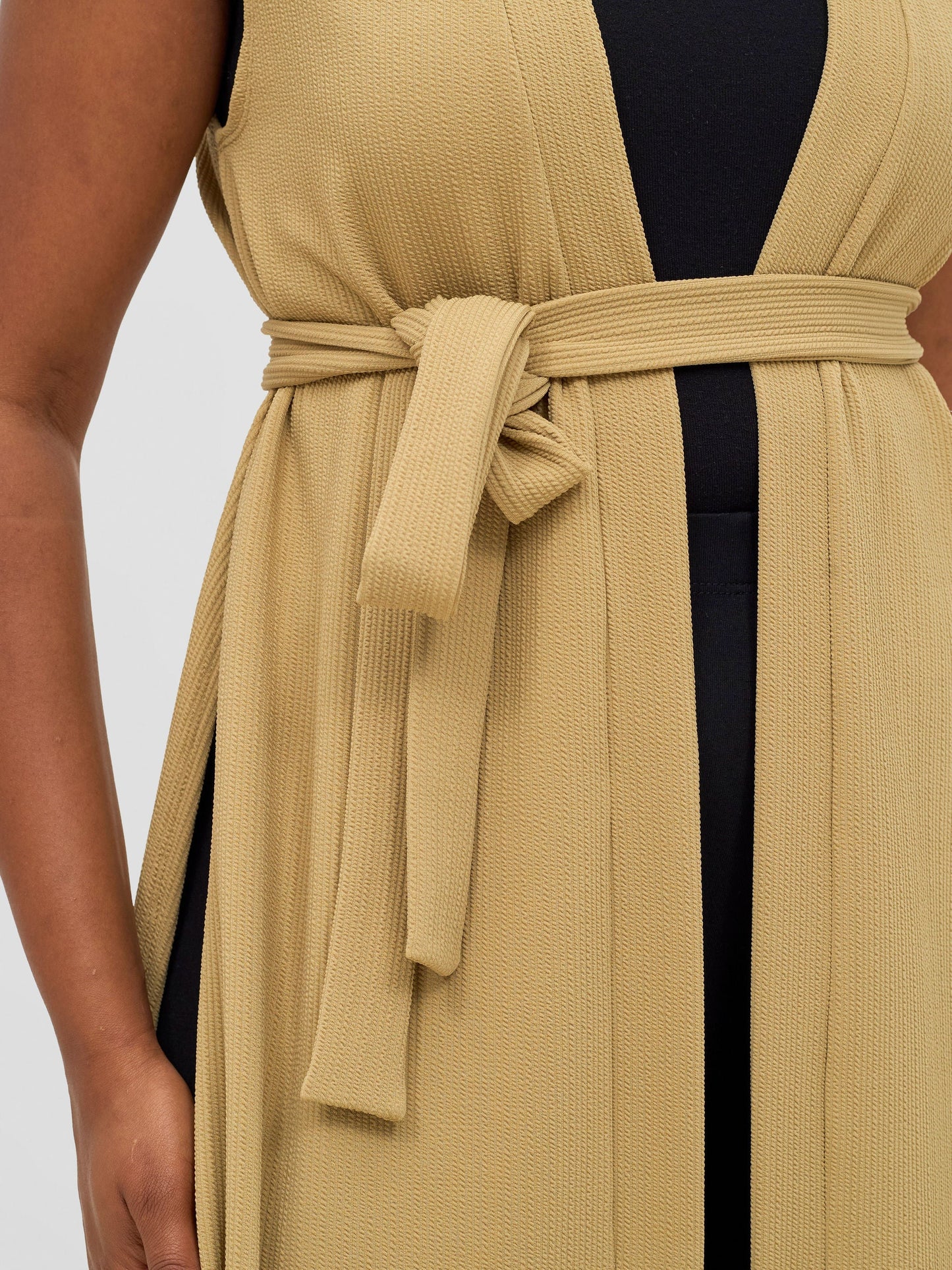 Vivo Chela Sleeveless Waterfall - Light Taupe