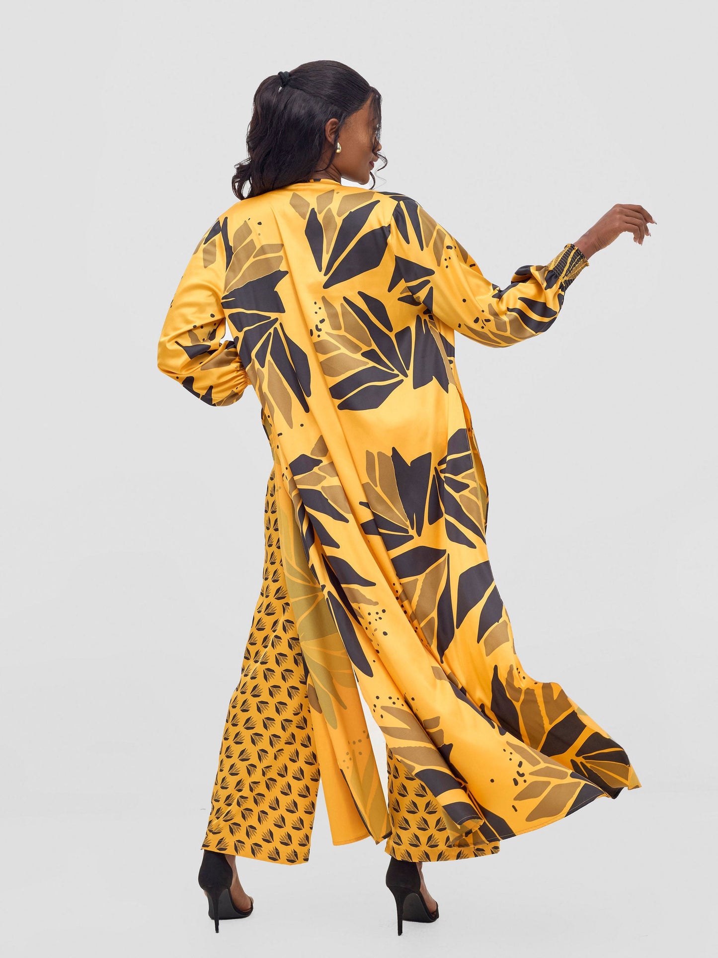 Vivo Ayah Kimono - Mustard / Black Tullu Print