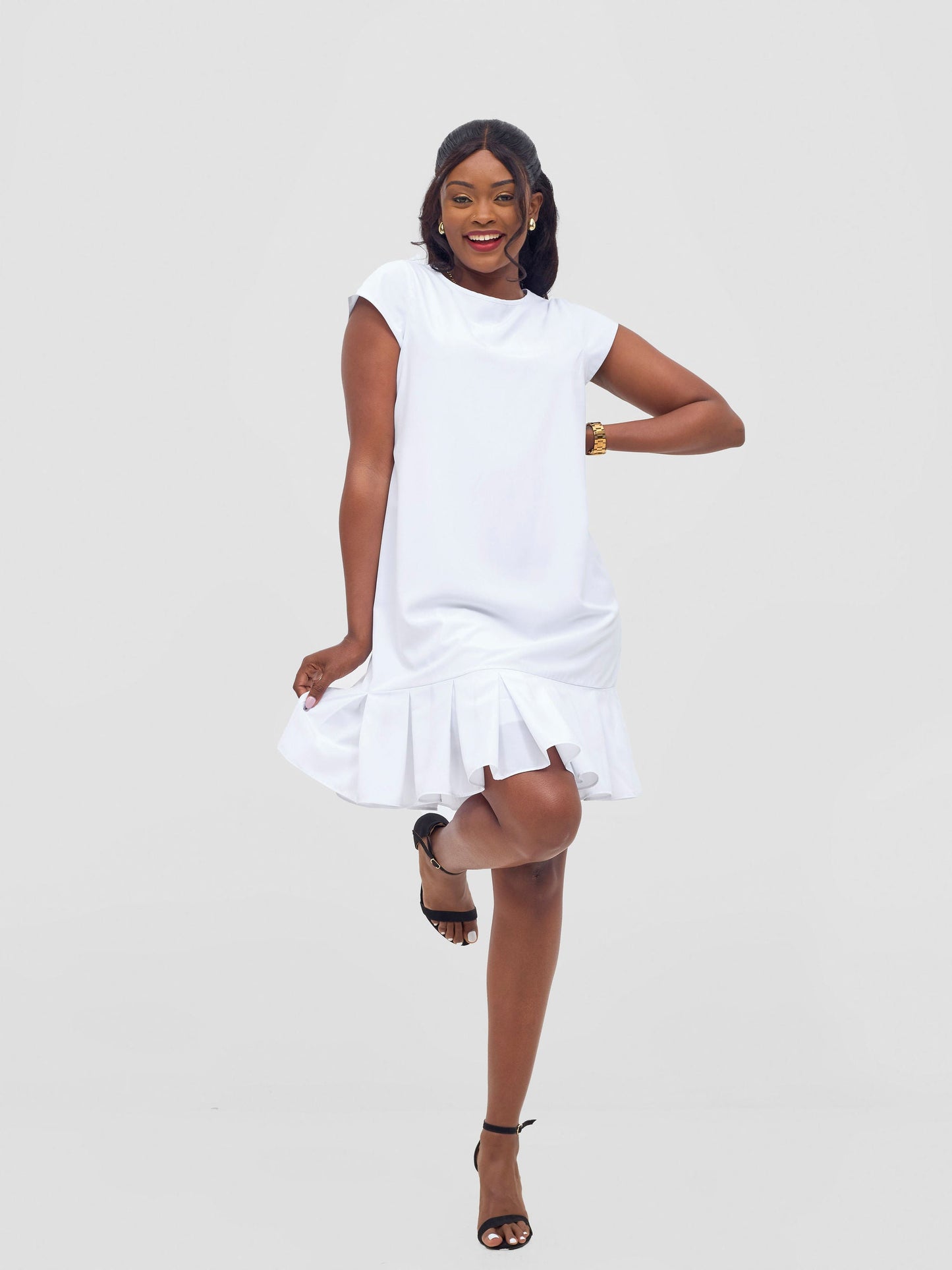 Vivo Zawadi Inverted Pleat Dress - White