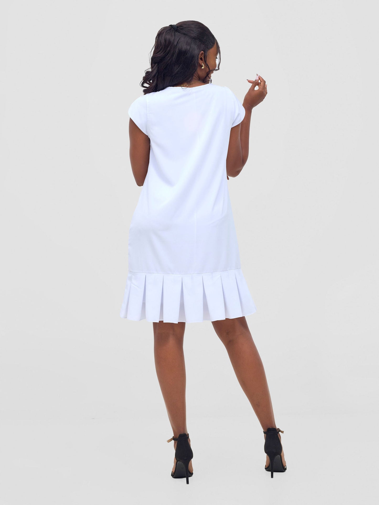 Vivo Zawadi Inverted Pleat Dress - White