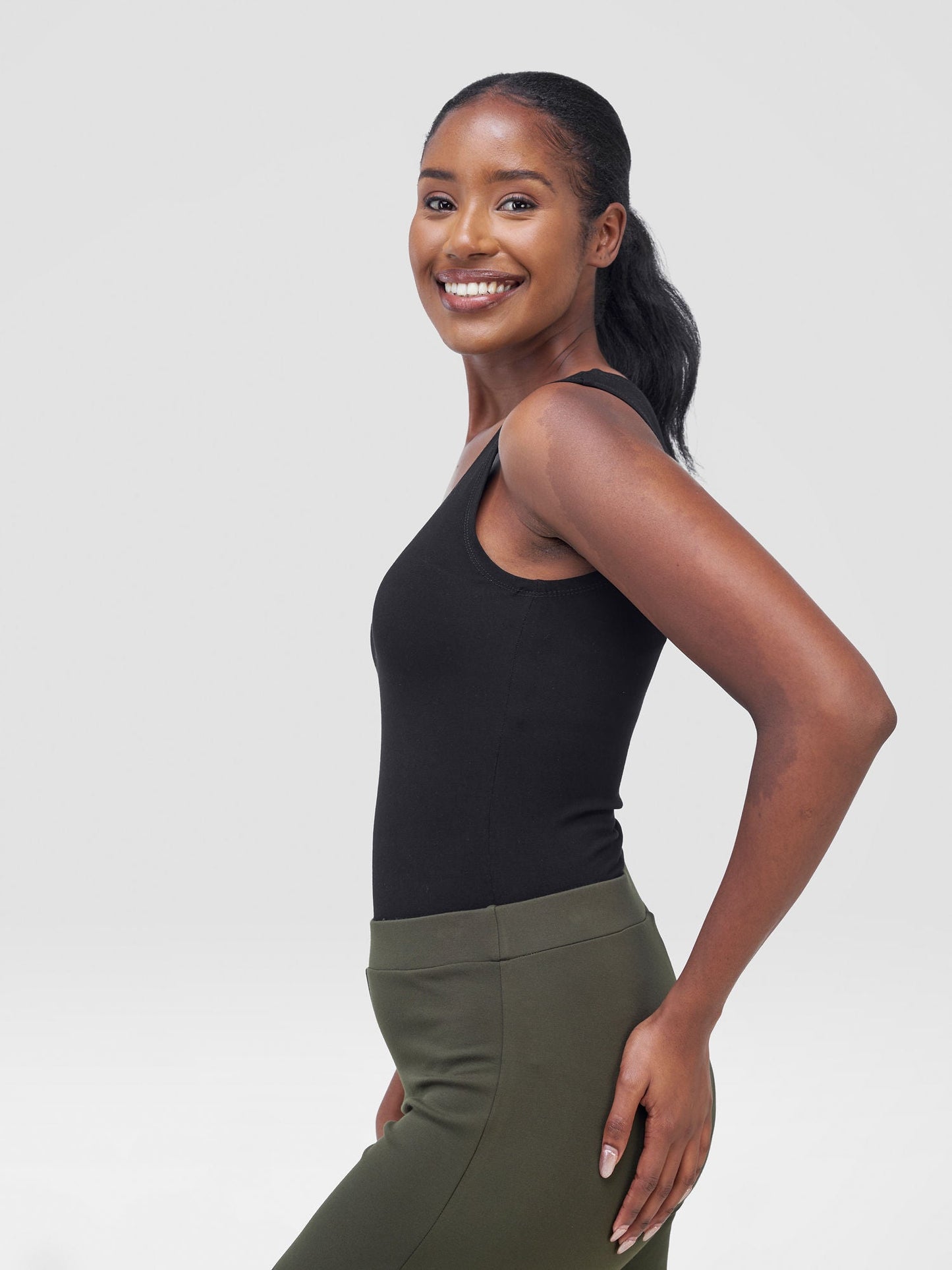 Vivo Basic Sleeveless Bodysuit - Black