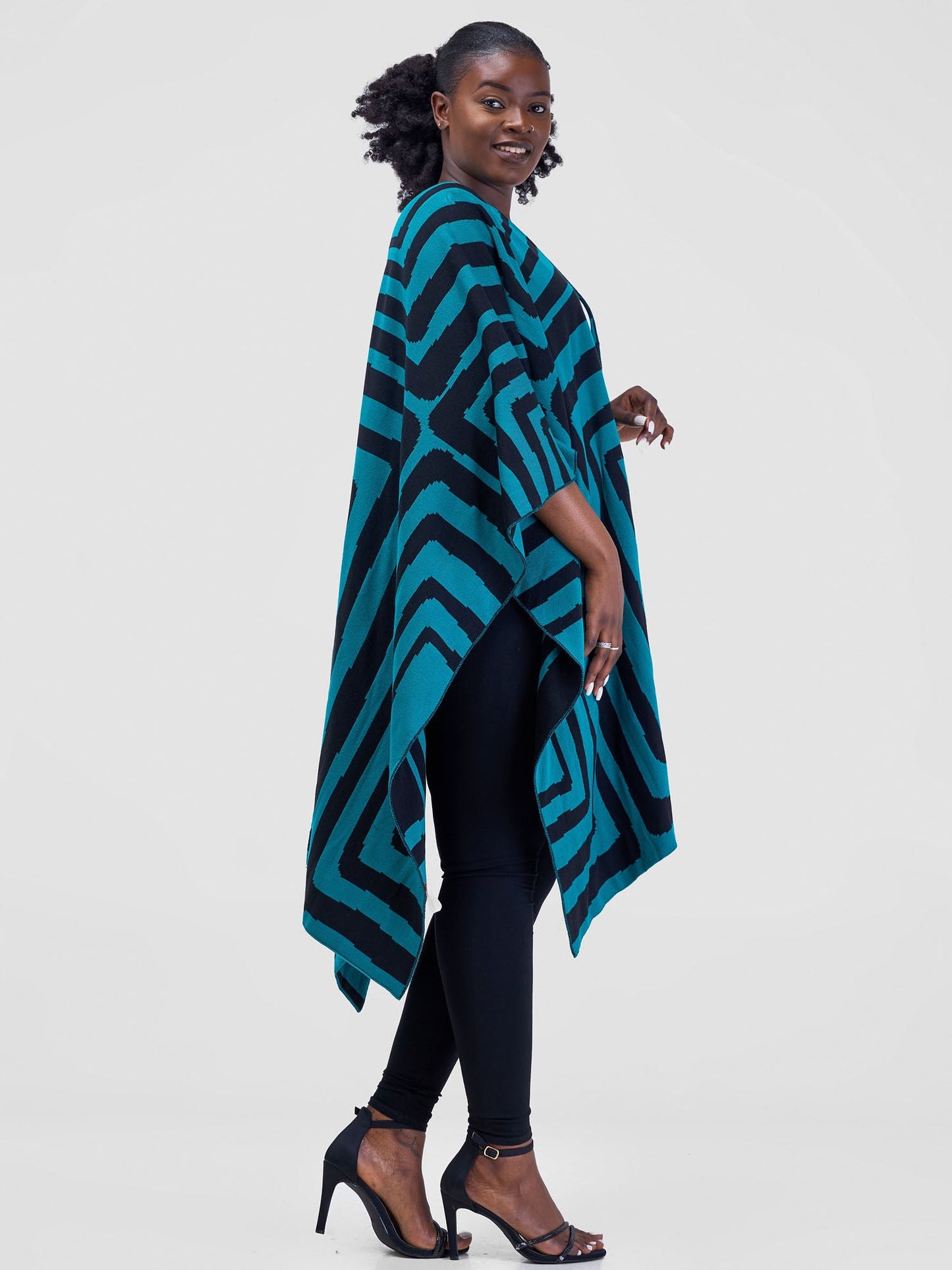 Vivo Reversible Printed Poncho - Teal / Black  Bustani Print