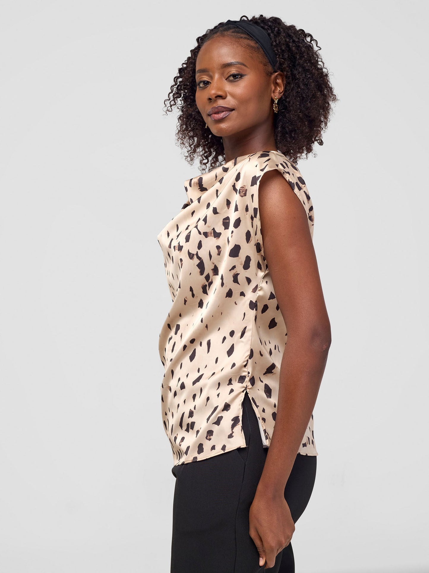 Vivo Fahari Drop Shoulder Cowl Top - Cream / Brown Print