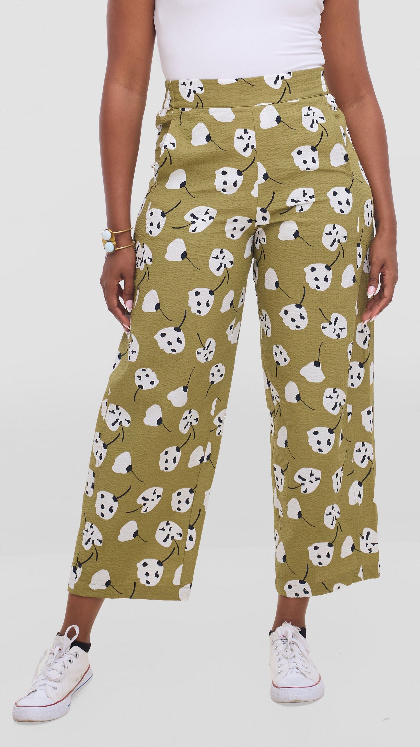 Safari by Vivo Zehra Barrel Pants - Olive / White Print