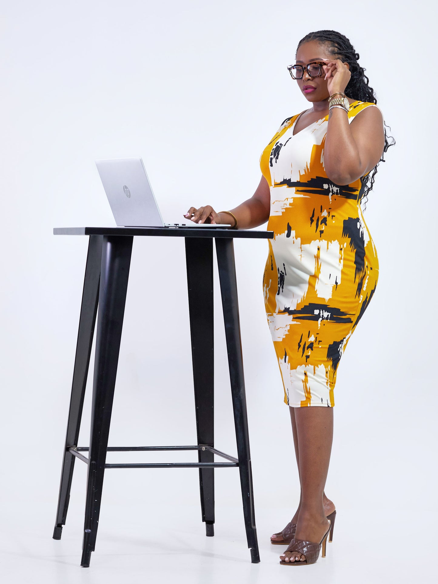 Vivo Basic Sleeveless Double Layered Bodycon - Mustard / Black Abstract