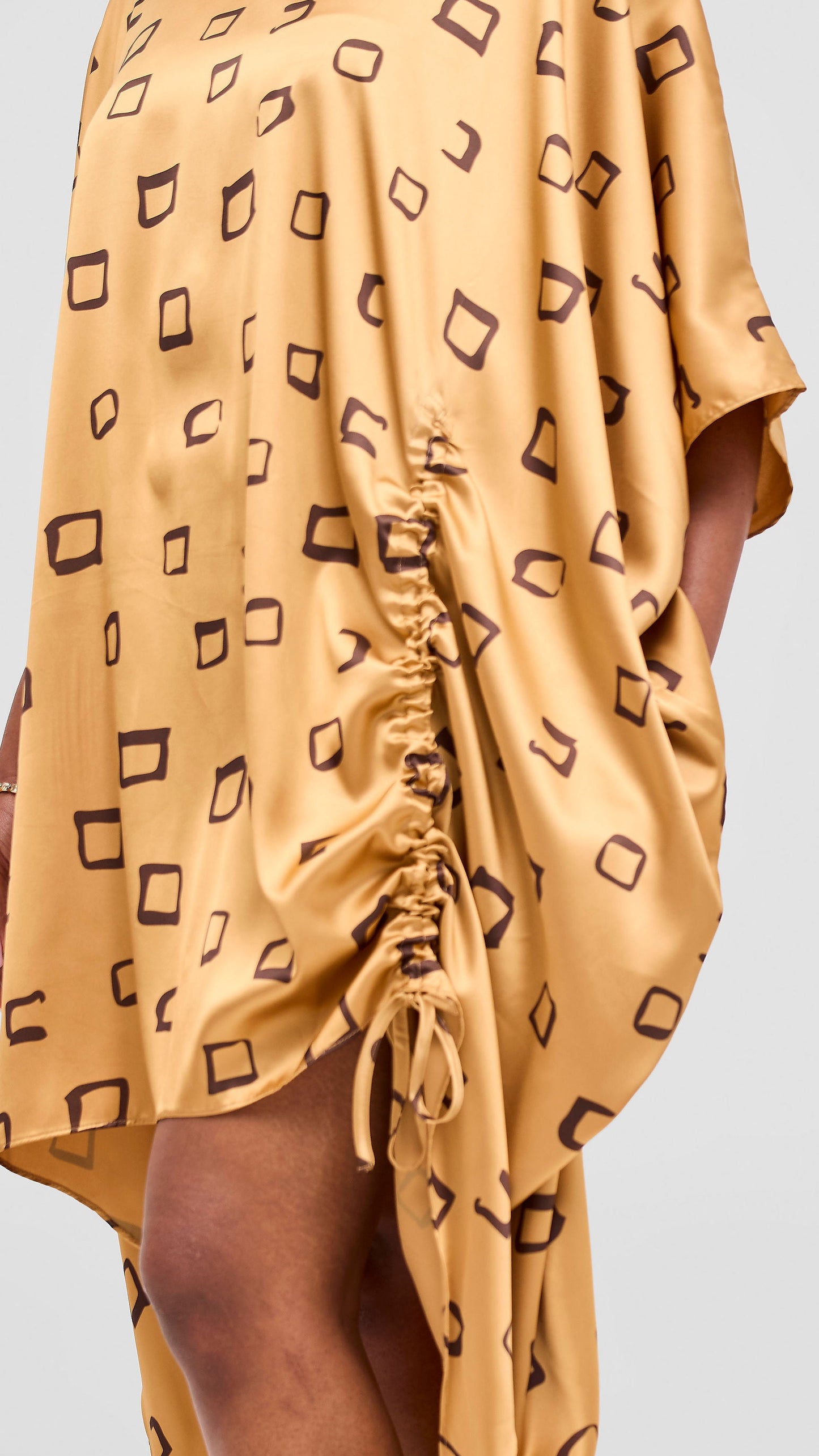 Vivo Samira Drawstring Top - Dark Brown / Light Yellow Nita Print