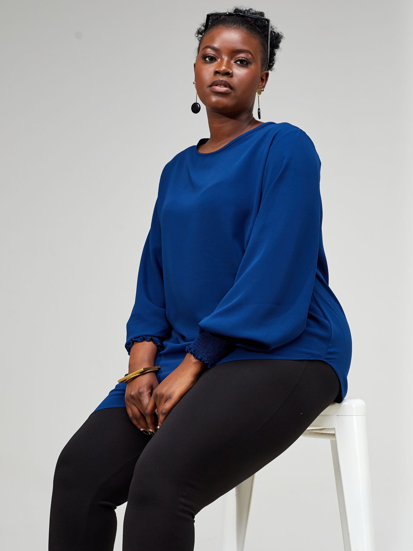 Vivo Wastani Shirred Cuff Asymmetrical Top - Dark Blue