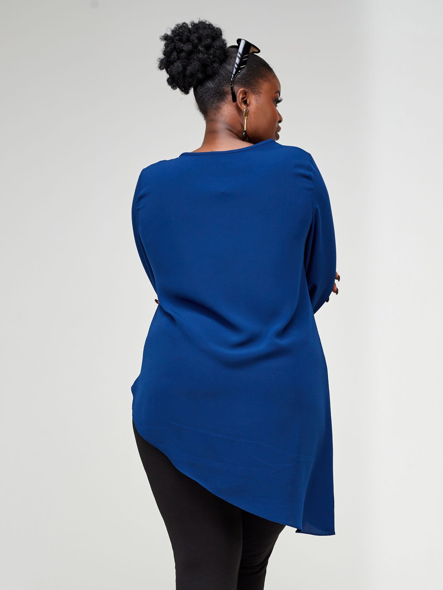 Vivo Wastani Shirred Cuff Asymmetrical Top - Dark Blue