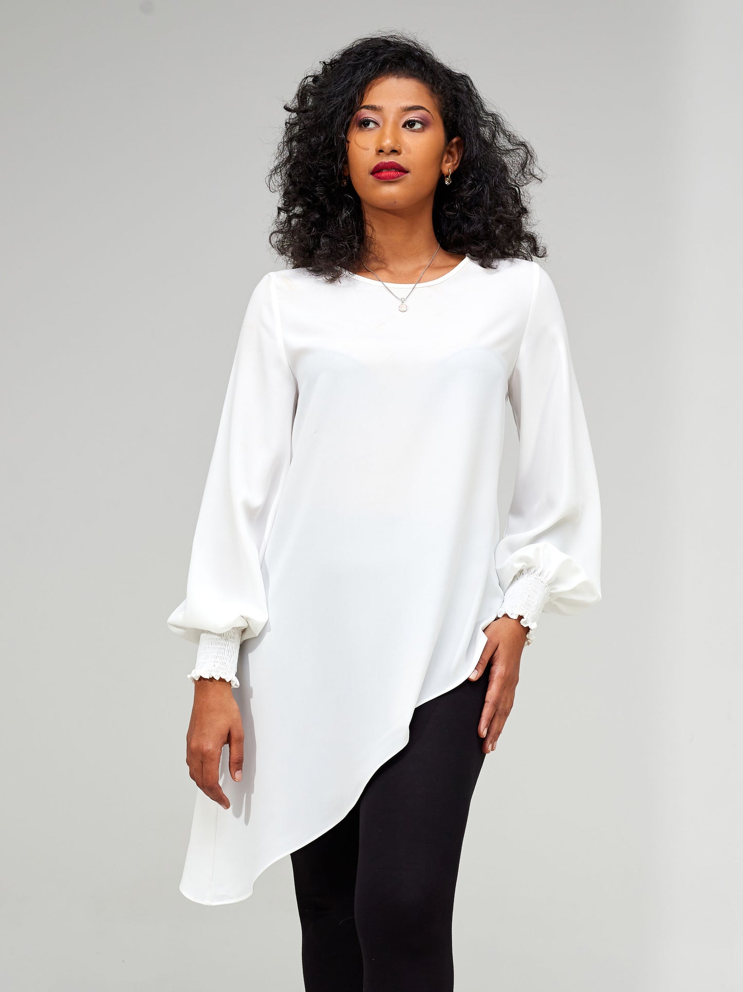 Vivo Wastani Shirred Cuff Asymmetrical Top - White