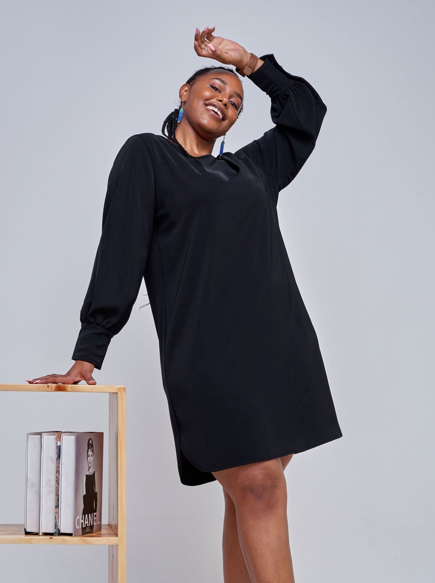 Vivo Tatili Cuffed Bishop Sleeve Shift Dress - Black