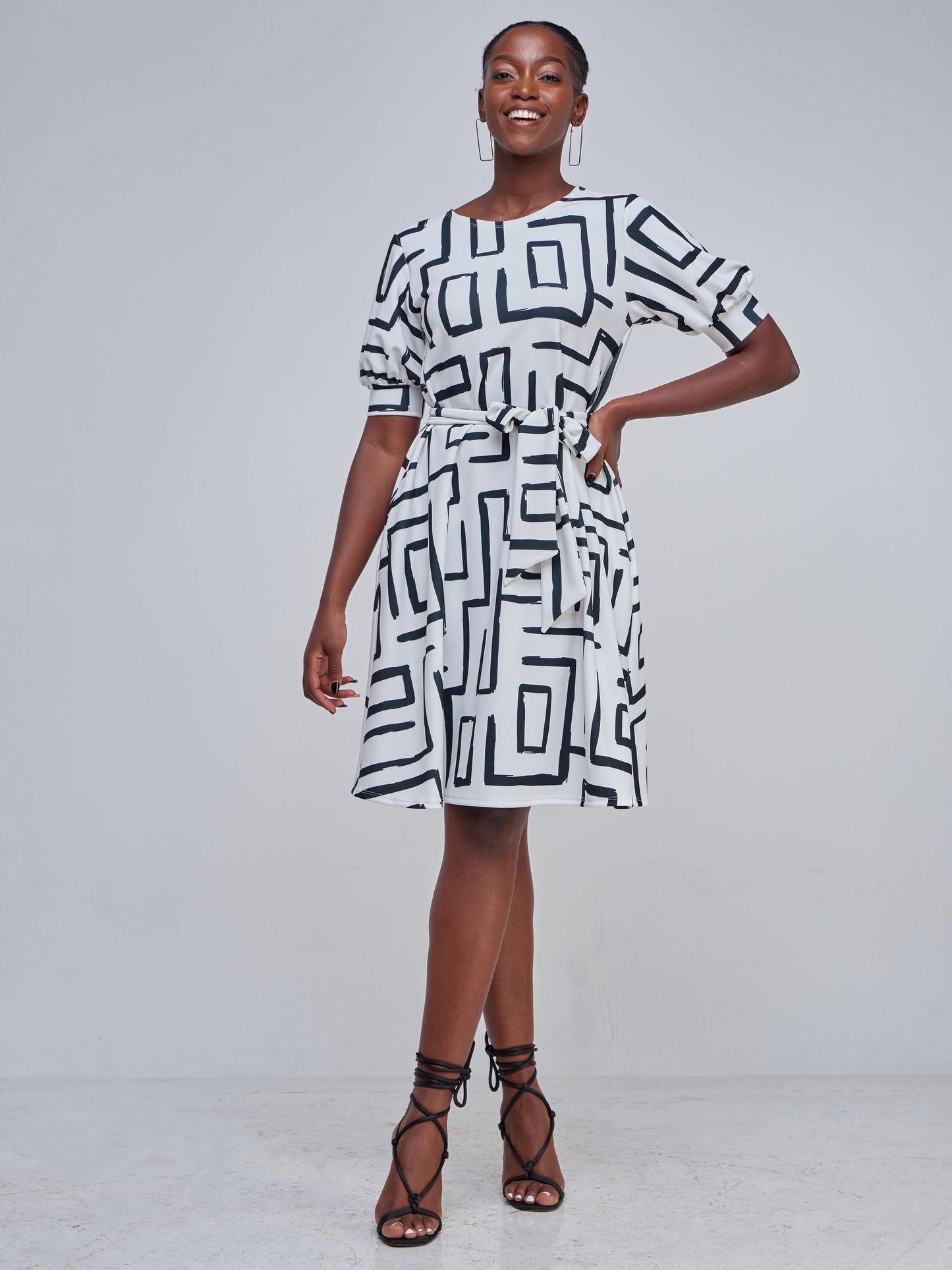 Vivo Imara Puff Sleeve Tent Dress - White / Black Abstract Print