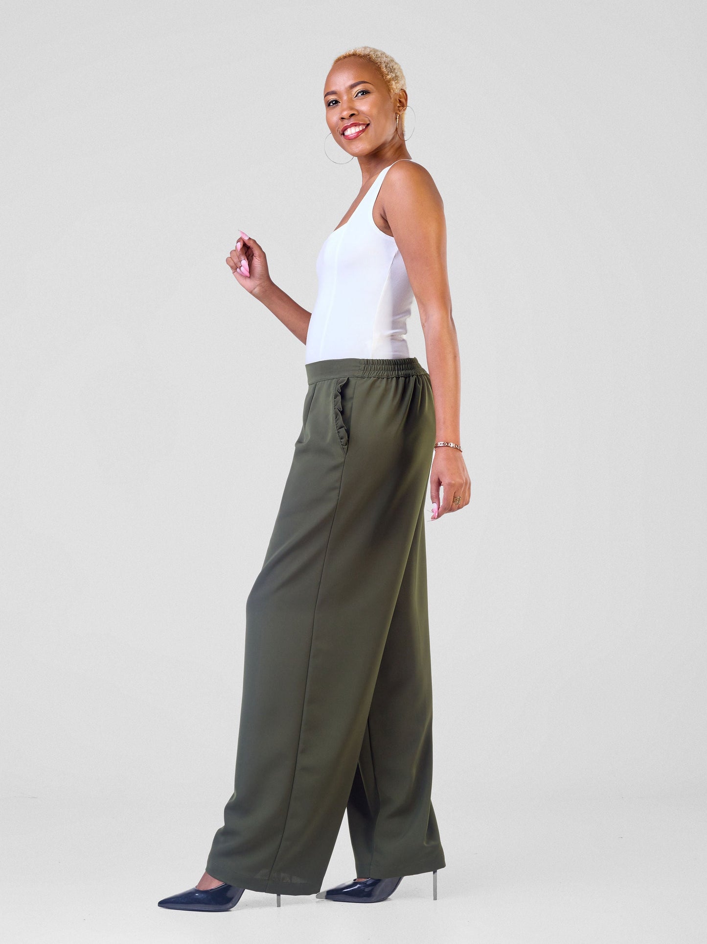 Vivo Sani Ruffle Pocket Straight Leg Pants - Hunters Green